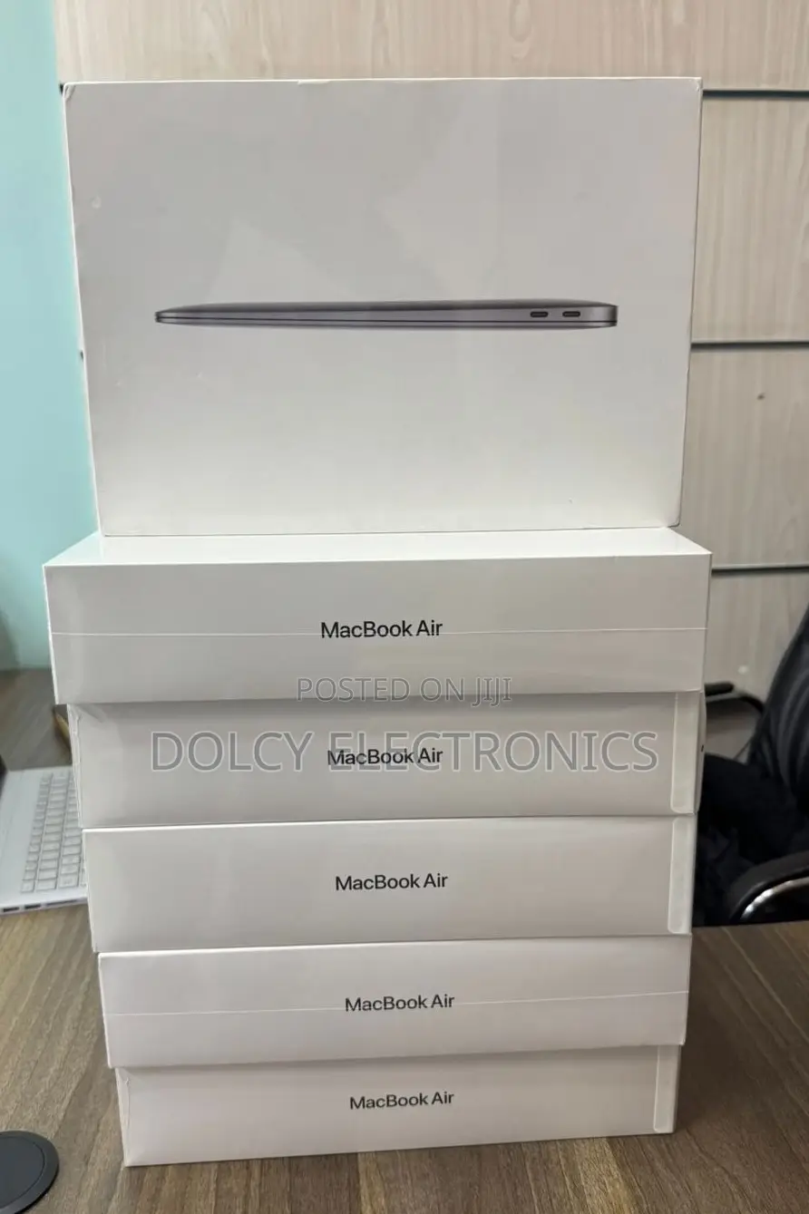 New Laptop Apple MacBook Air 8GB Apple M1 SSD 256GB