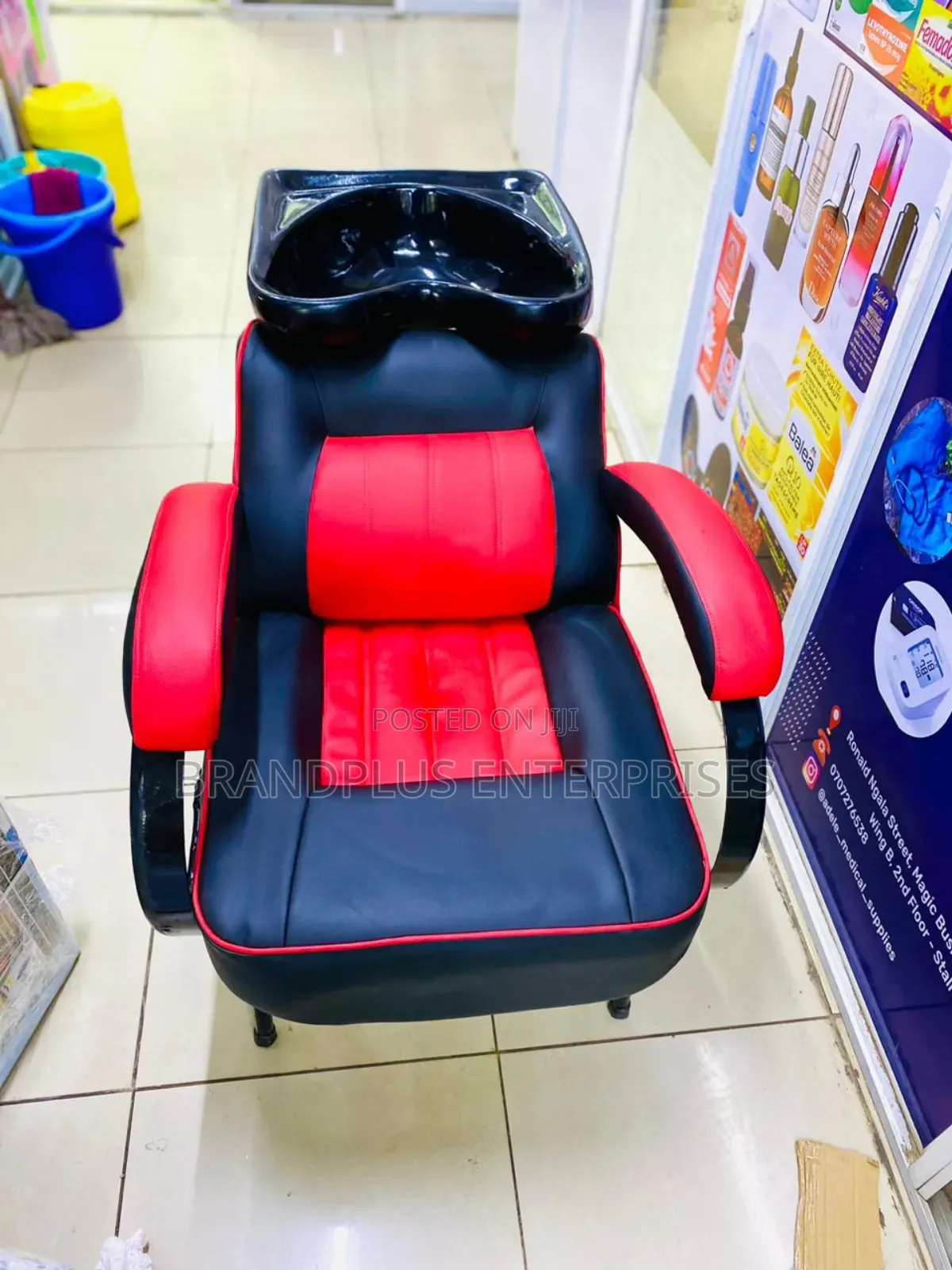 Red Stripes And Black Salon Sink