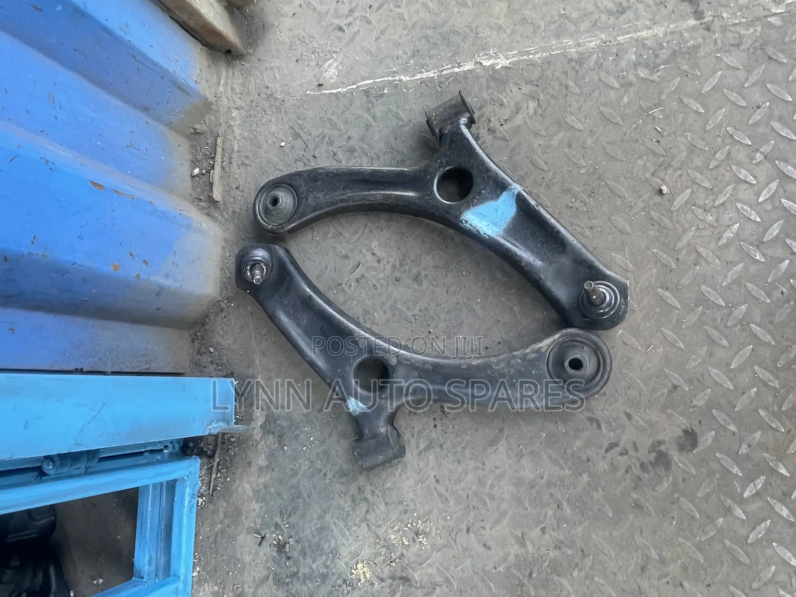 Suzuki Alto Control Arm