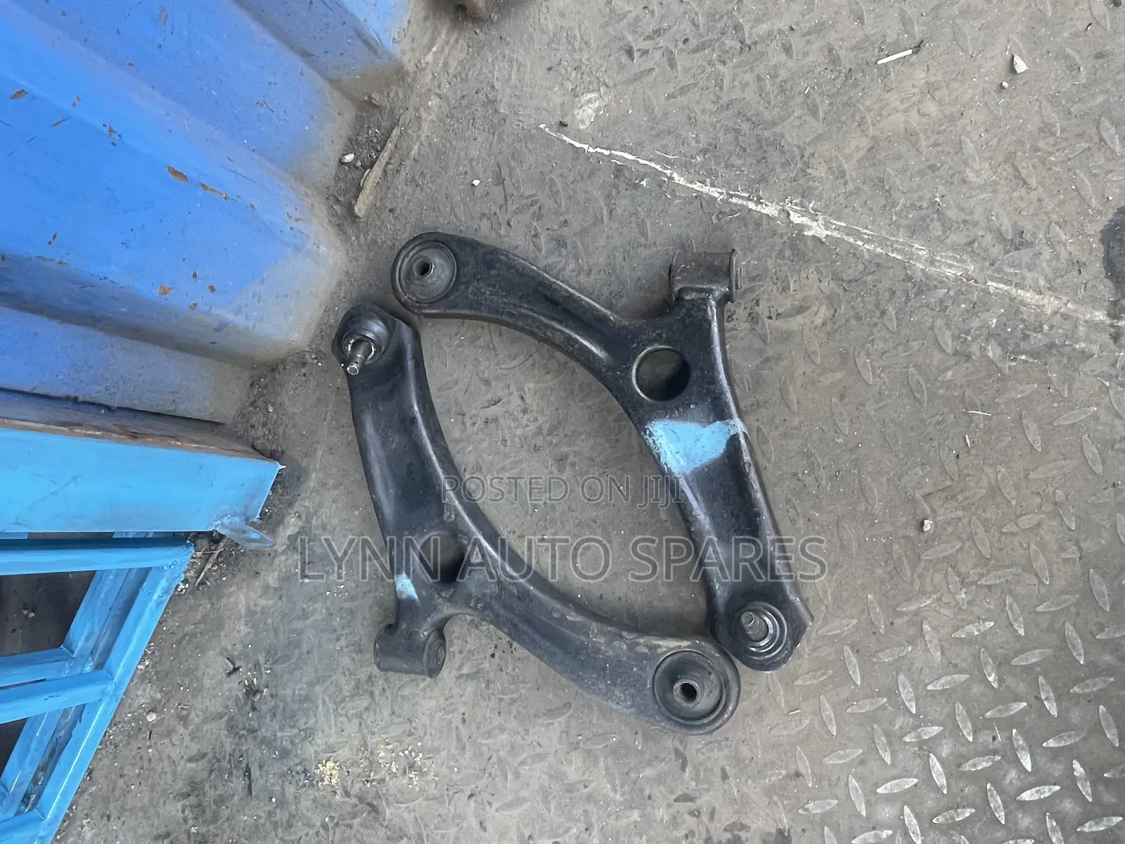 Suzuki Alto Control Arm