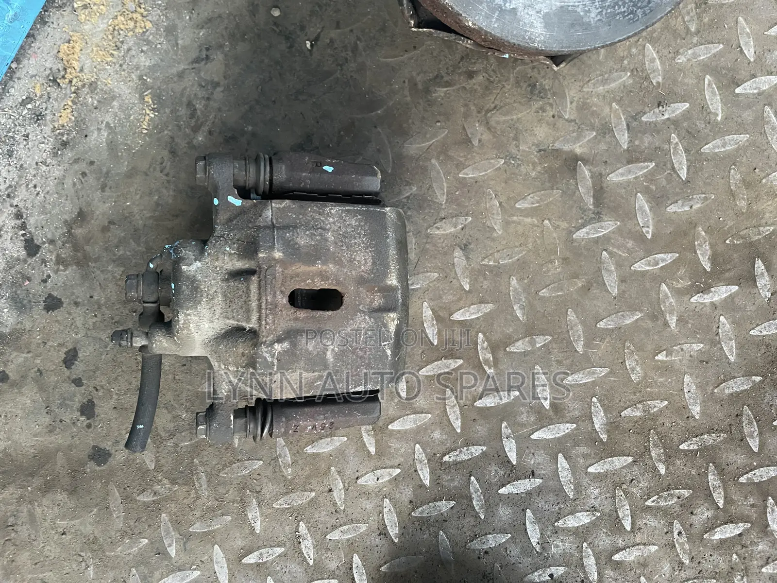 Toyota Probox Front Caliper