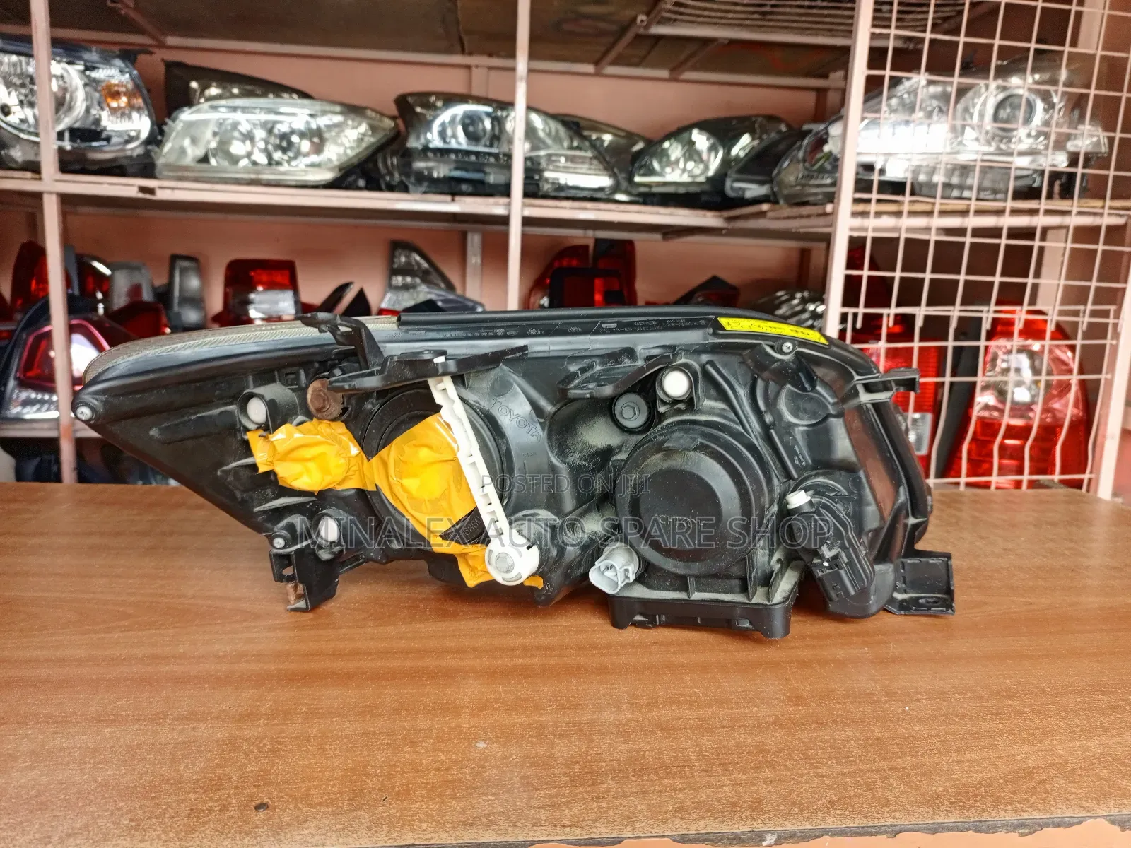 Vanguard Headlight Zenon Complete With Computer And Bulbs