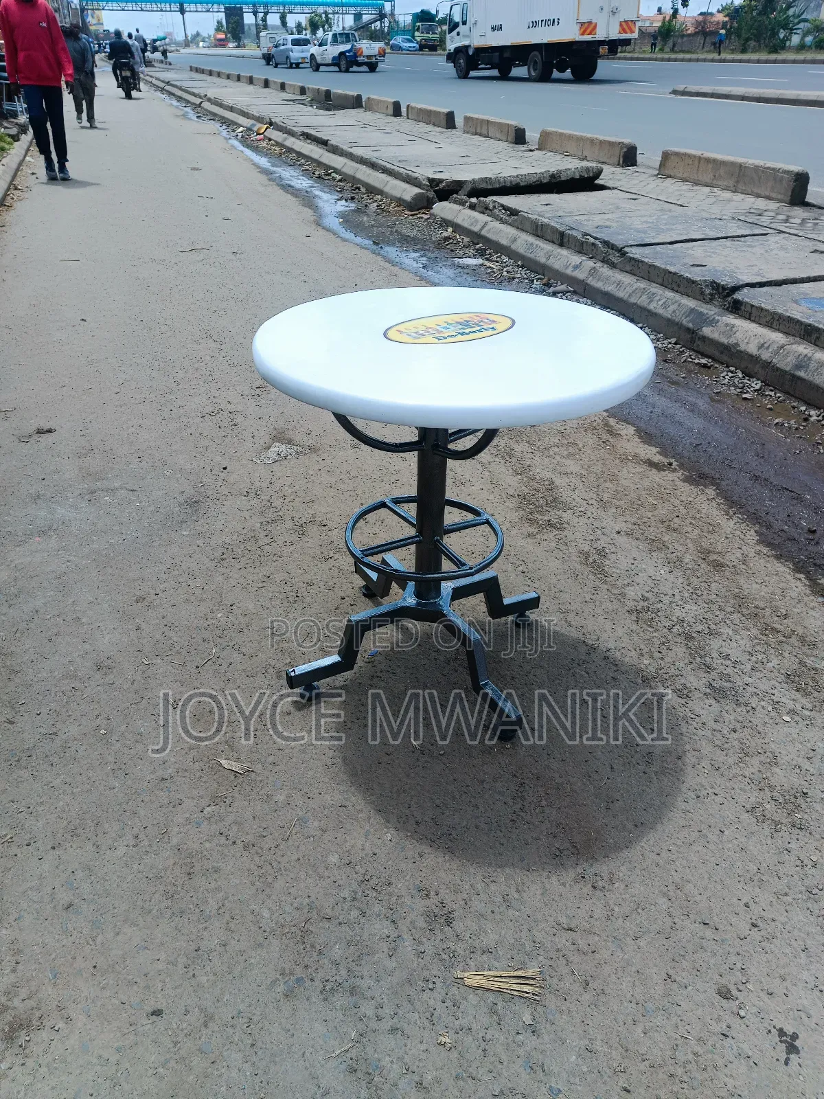 Restaurant Marble Table With Powder Coated Stand 