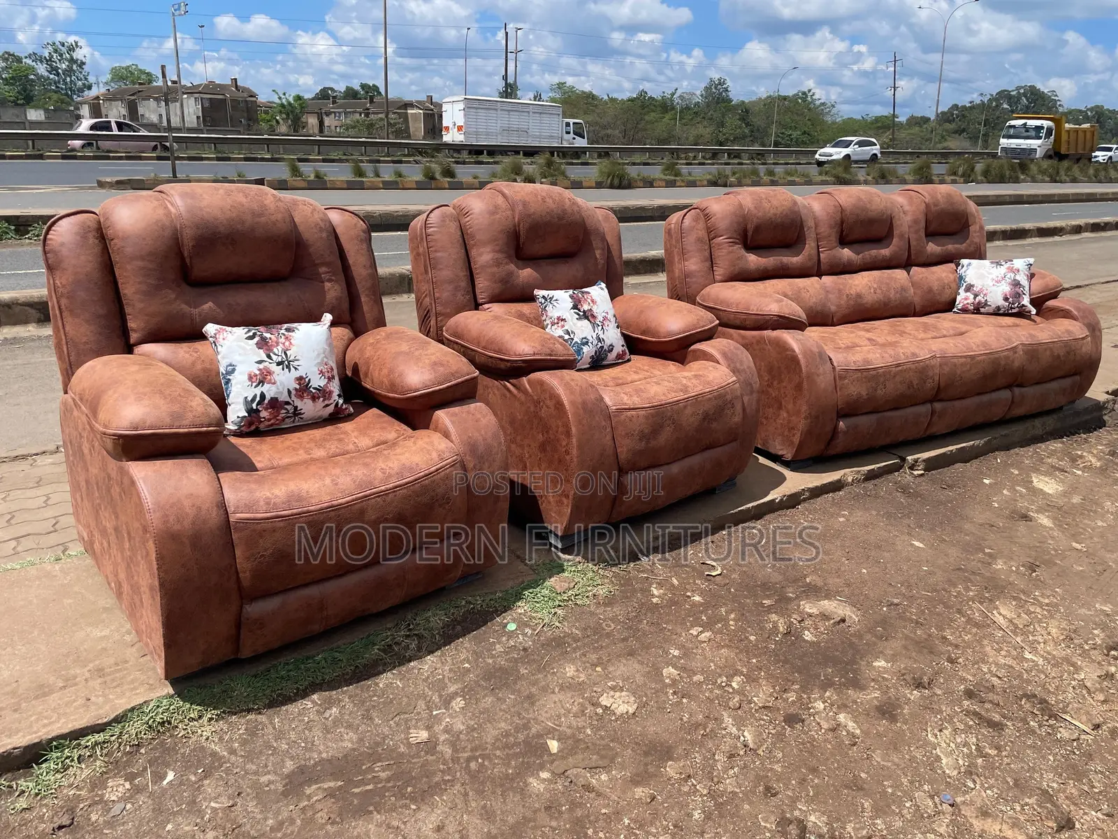 Comfy 5 Seater Semi Recliner Sofa