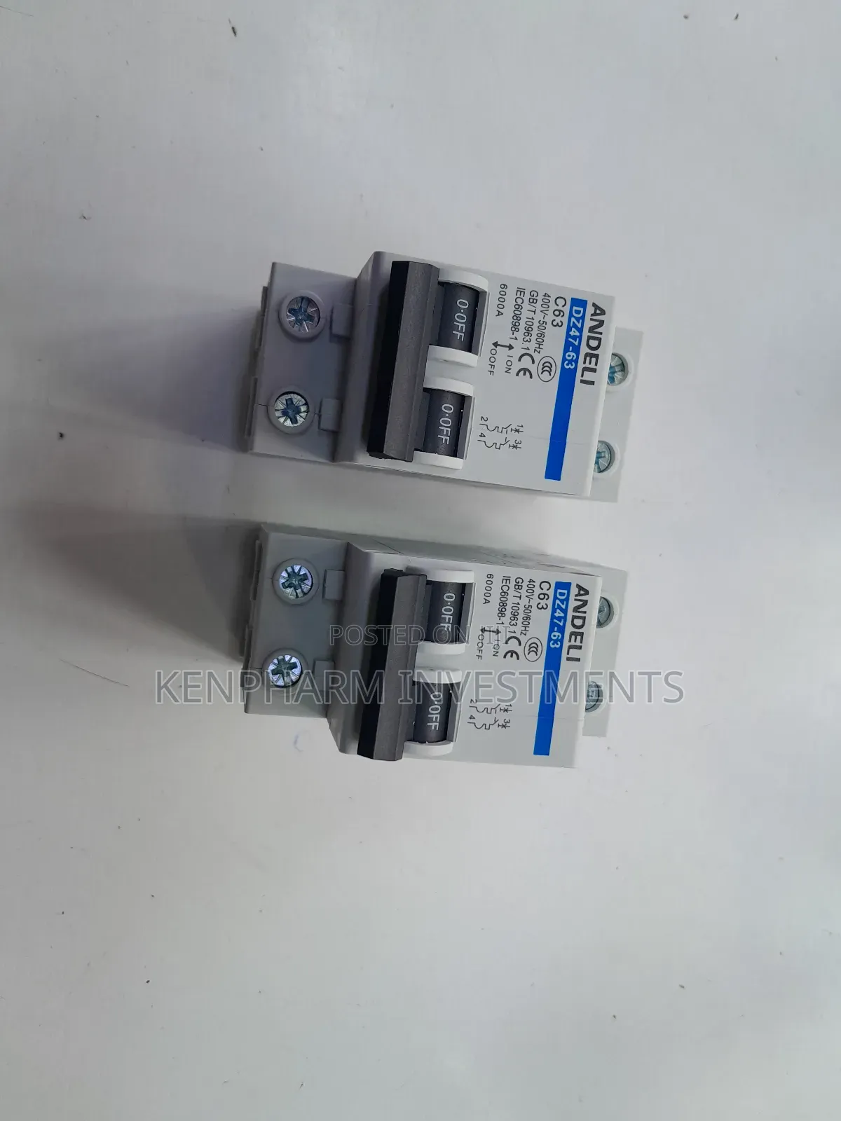 100 Ams Double Pole Switch; Circuit Breaker 》50/60hz