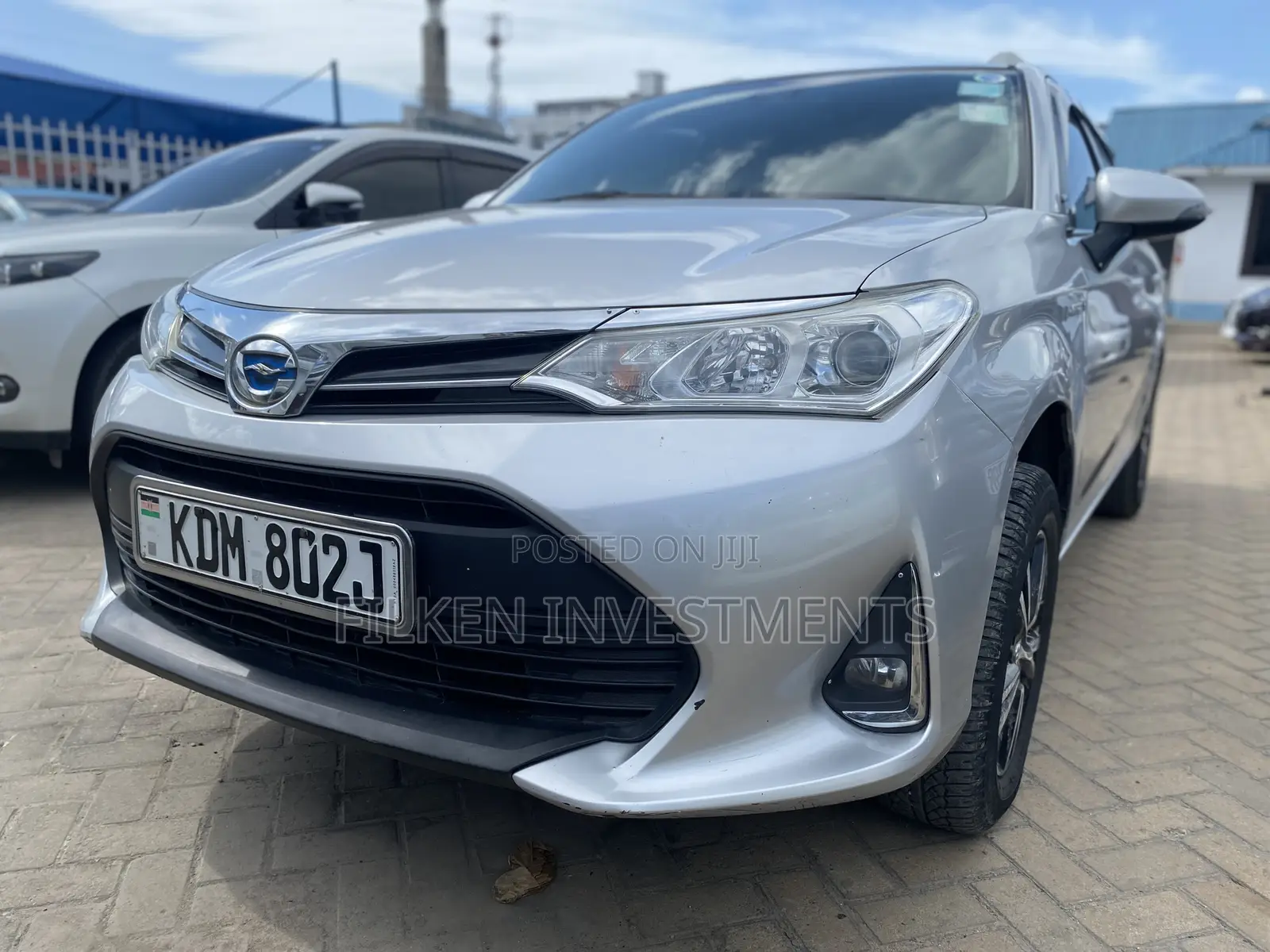 Toyota Corolla Fielder 1.5 Hybrid FWD 2016 Silver