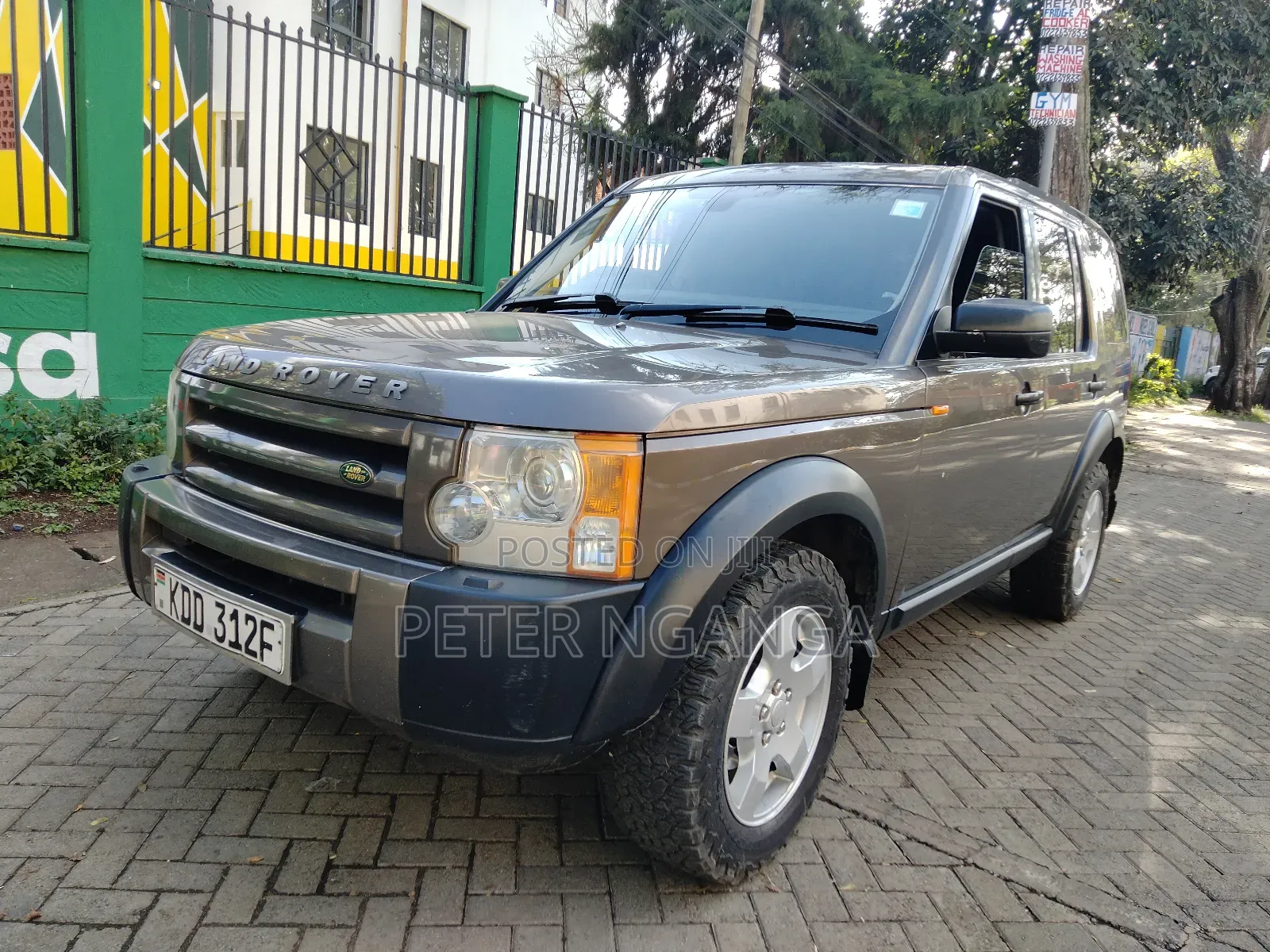 Land Rover Discovery 2008 Brown