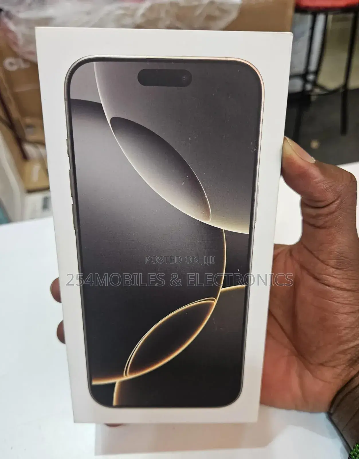 New Apple iPhone 16 Pro Max 256 GB Silver