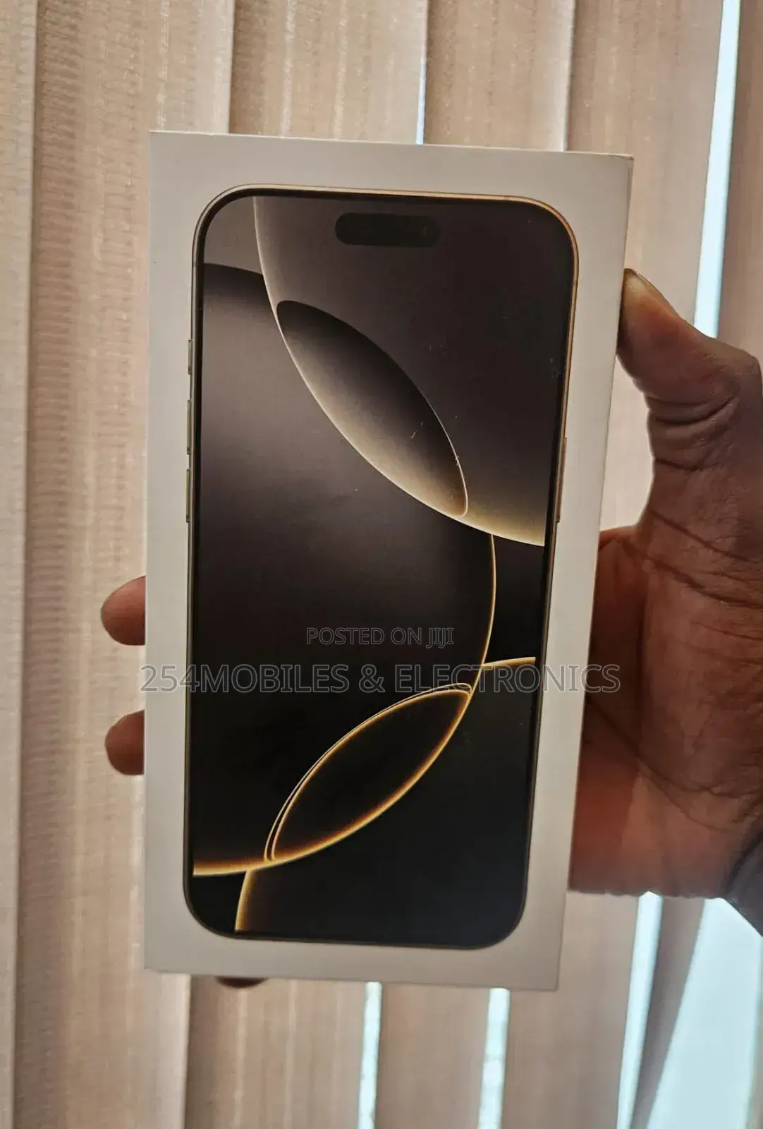 New Apple iPhone 16 Pro Max 256 GB Silver