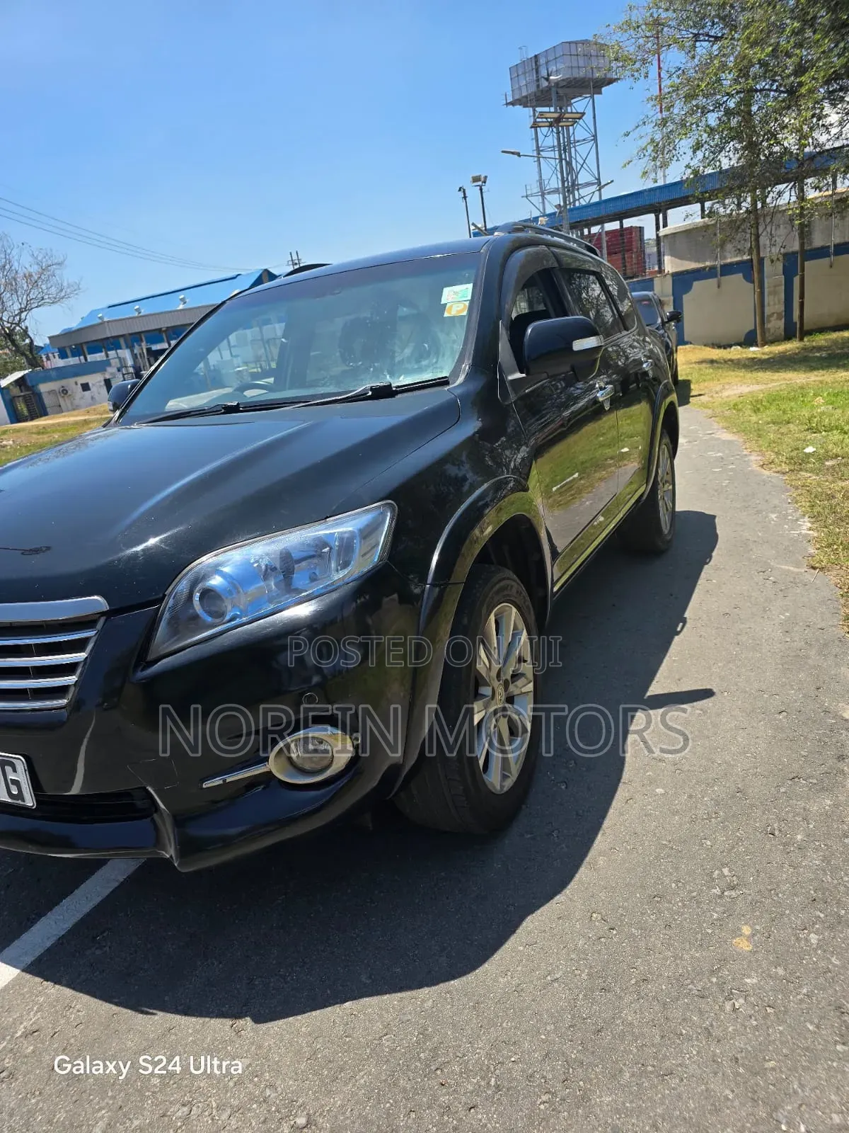 Toyota Vanguard 2012 Matt Black