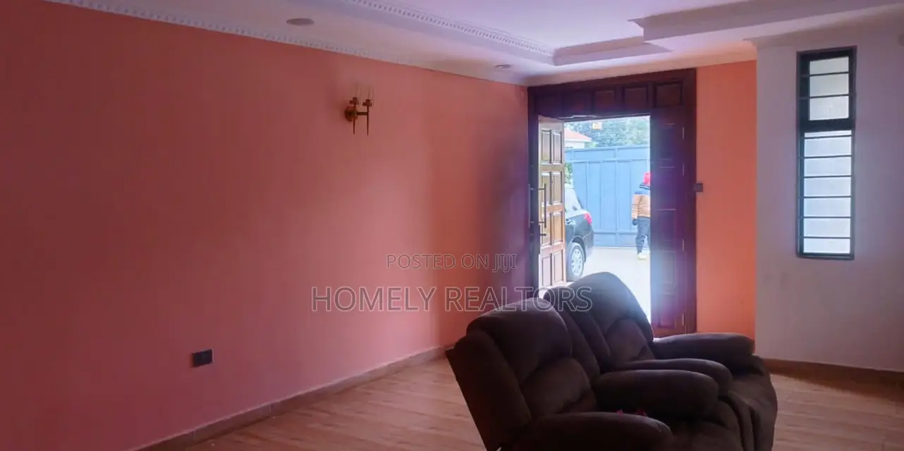 5bdrm Maisonette in Kerarapon, Ngong for sale
