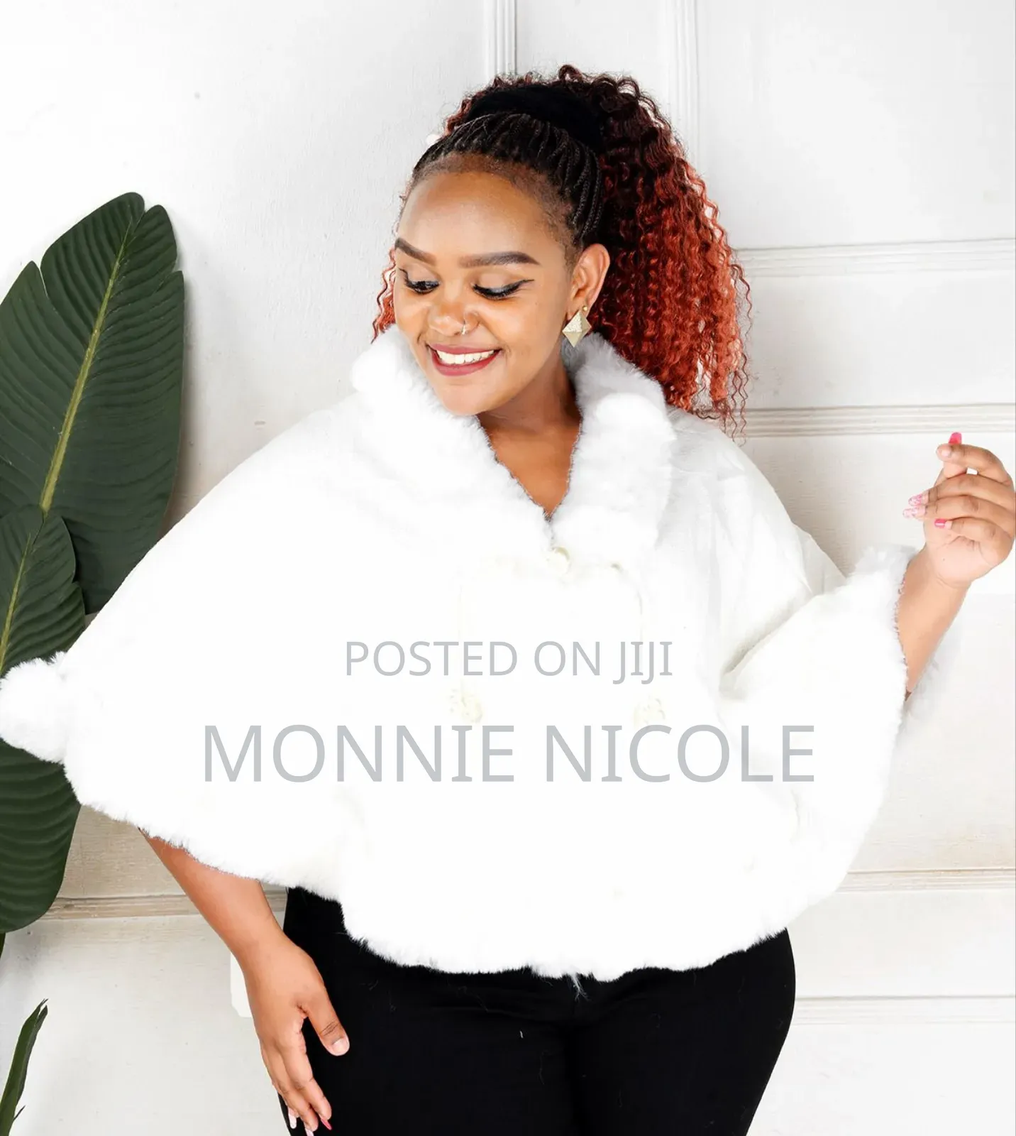 Glamorous Warm Bolero/Poncho