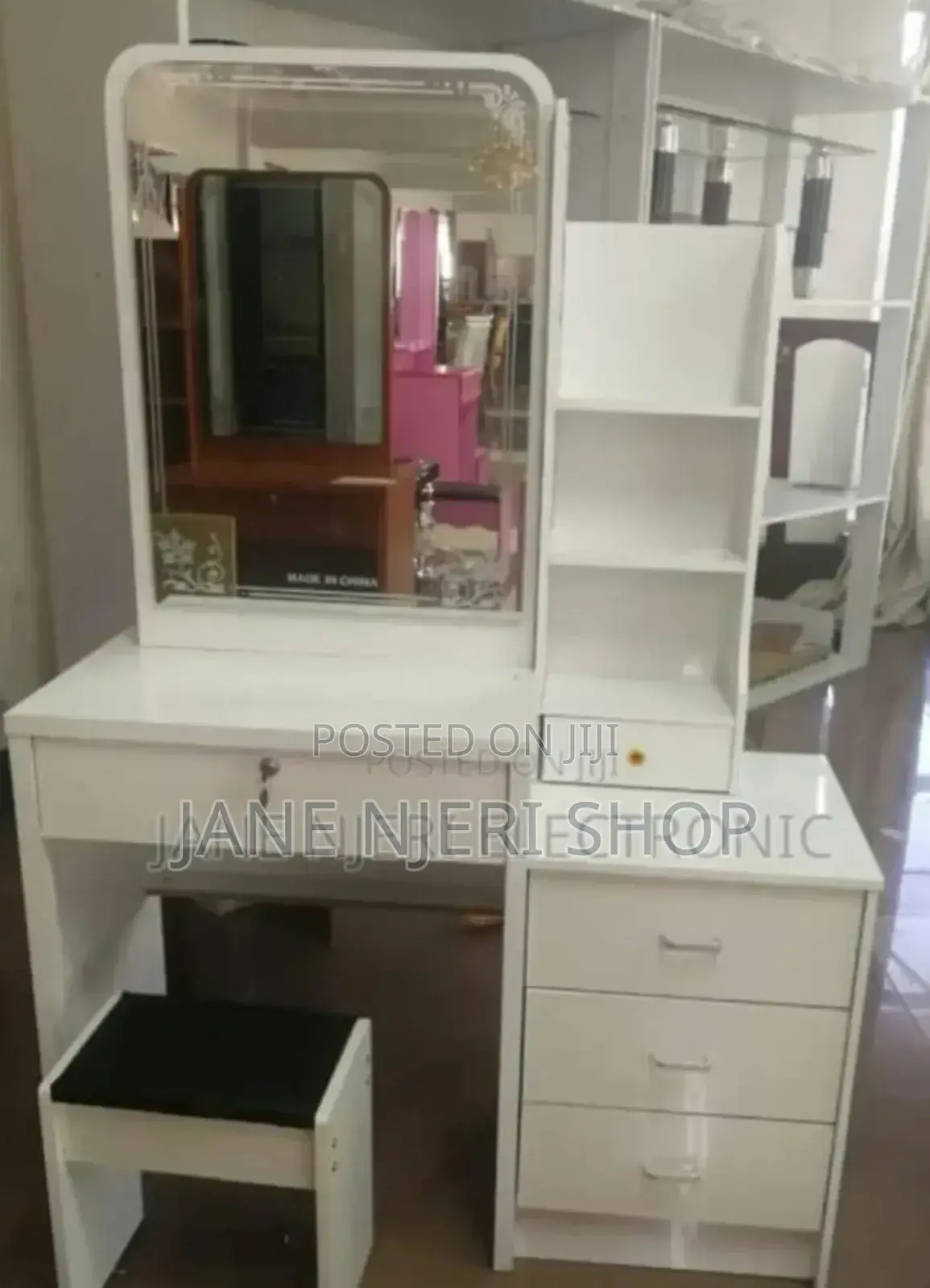 Dressing Mirror Table