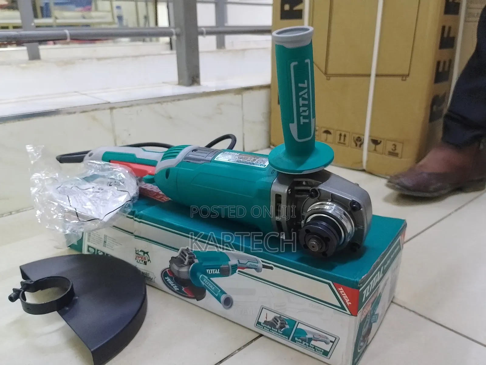 Total 2200w 9 Inches Corded Angle Grinder
