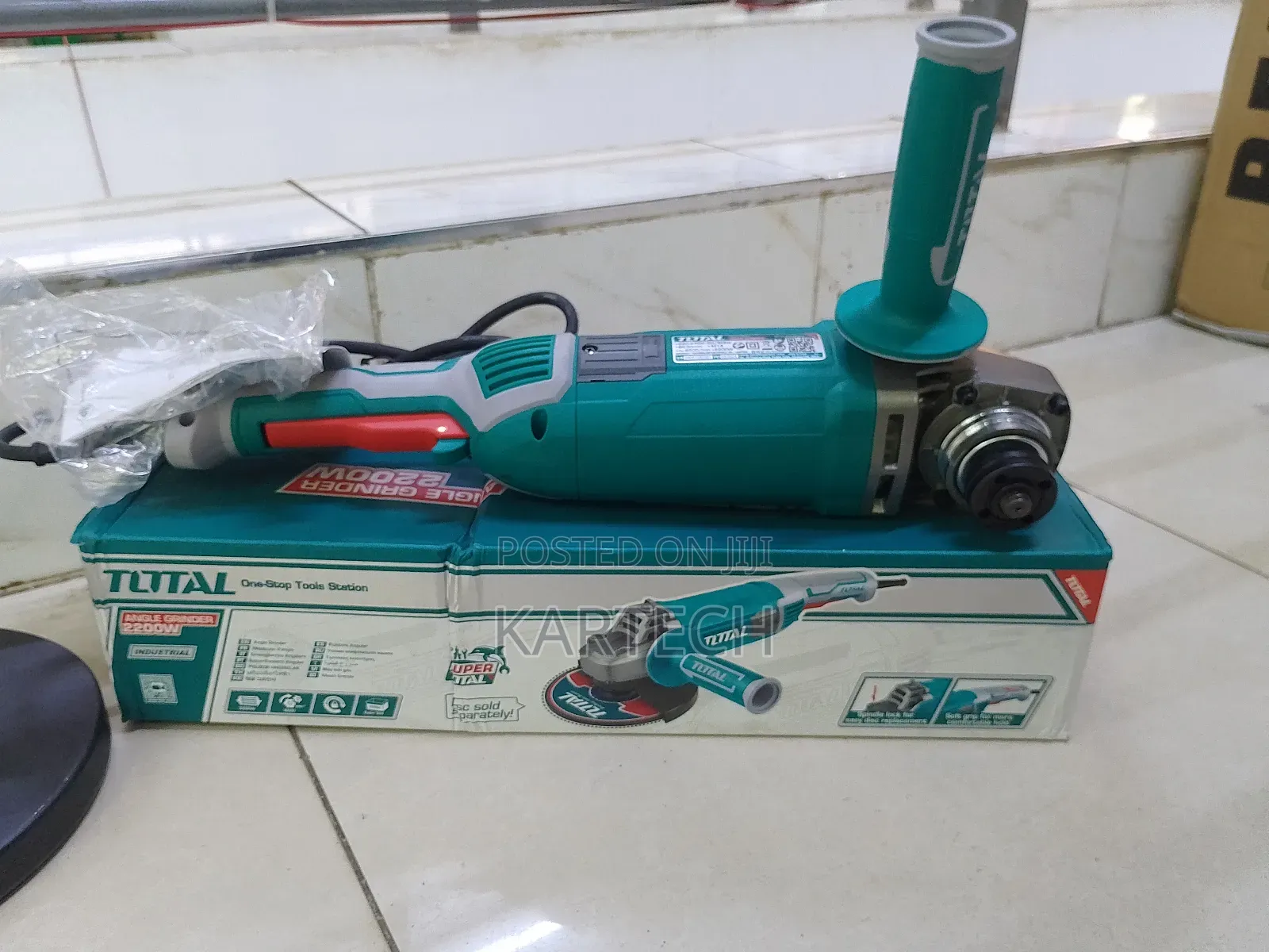 Total Angle Grinder 2200w 9 Inch Disc
