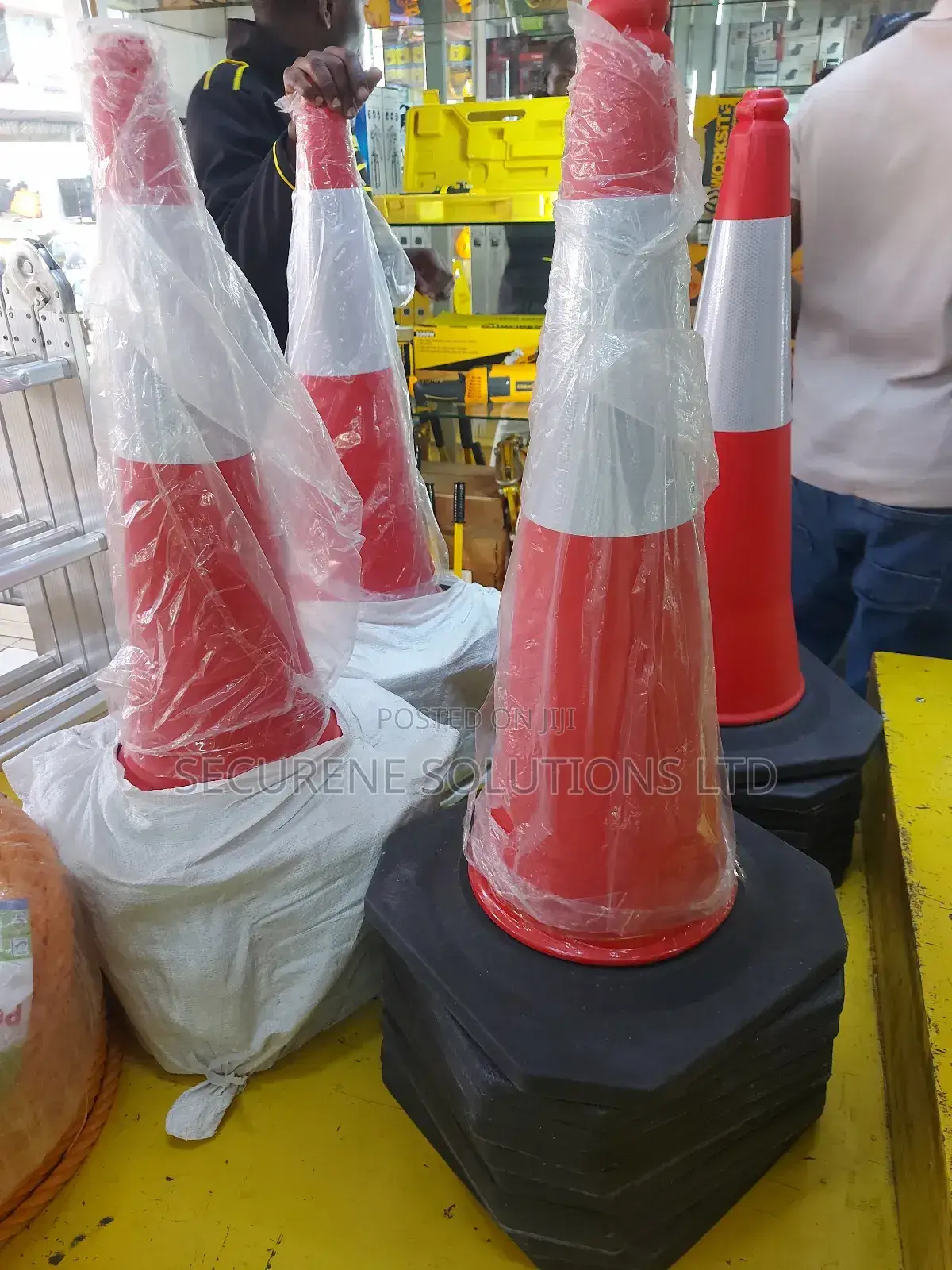 Road Traffic Cones 75cm LDPE Reflective