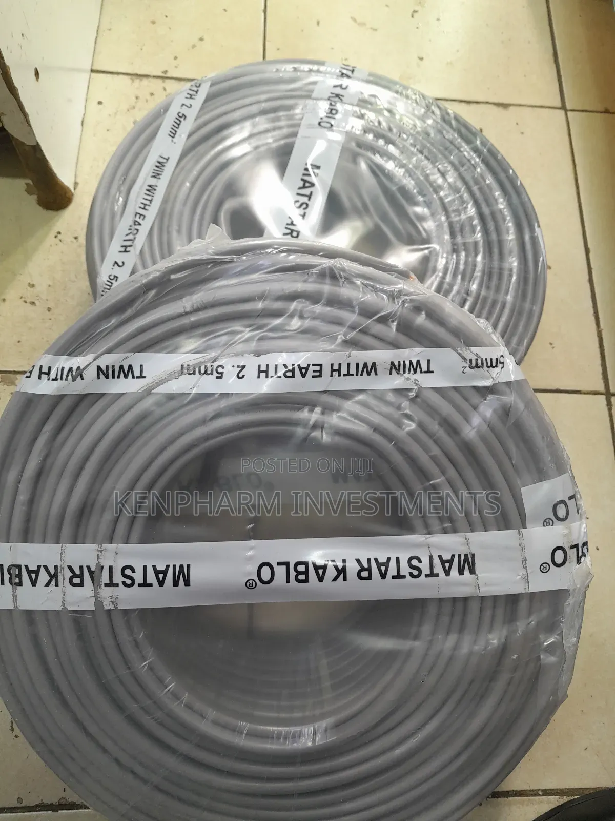 2.5mm2 Twin With Earth Electrical Cable, 3 Core, 90 M; Mt040
