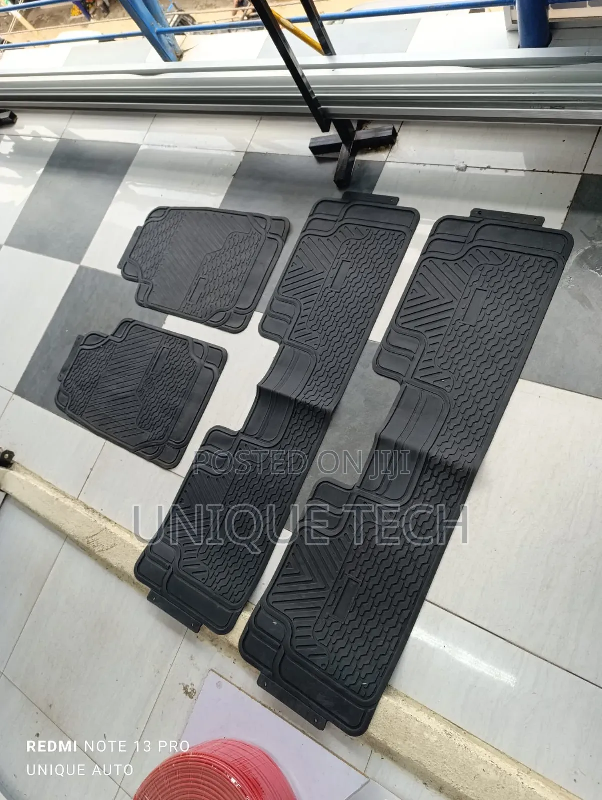Non-Slip Rubber Floor Mats for 7- Seater Vehicles-Universal