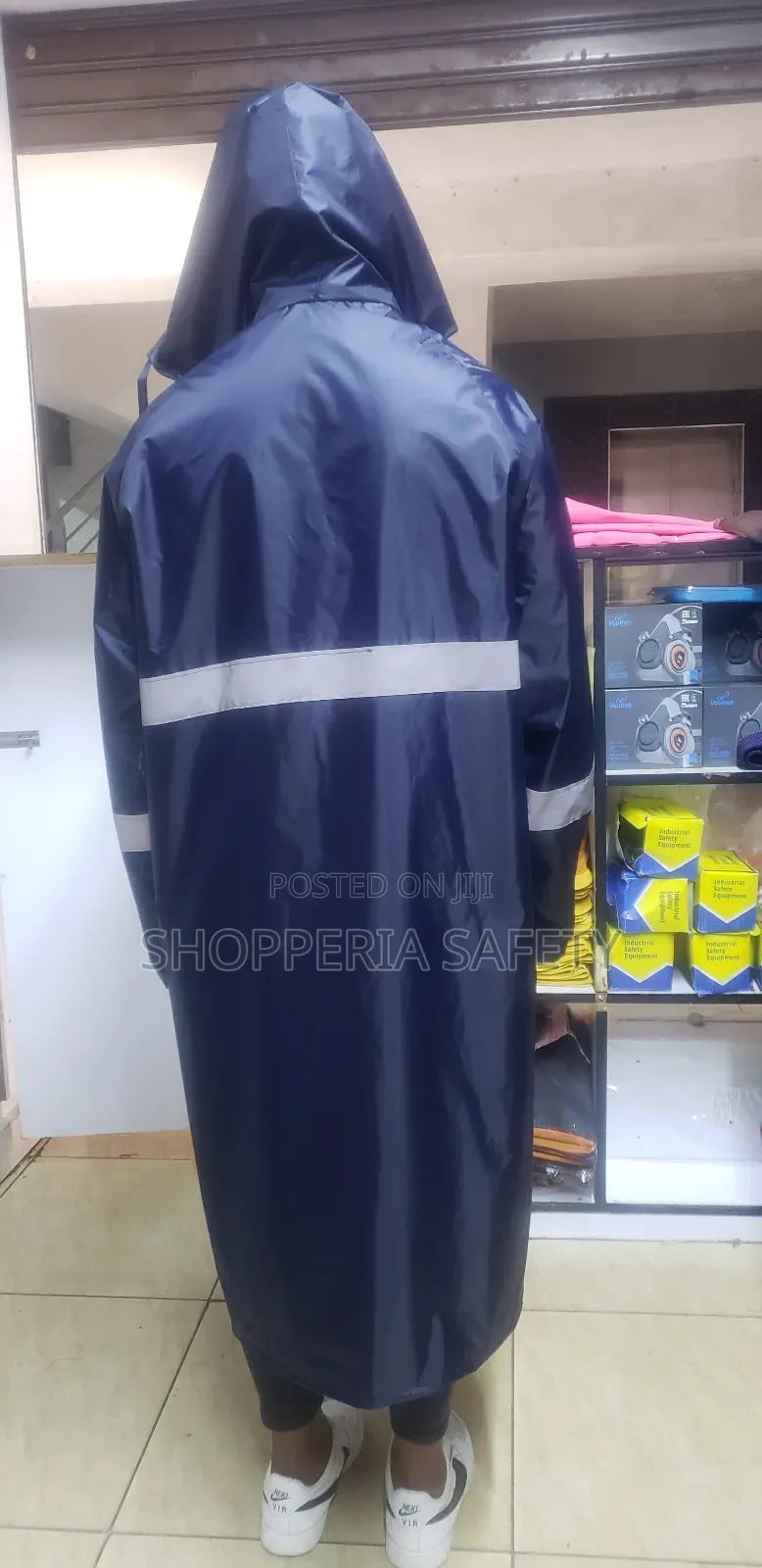Reflective Raincoat With Inner Lining