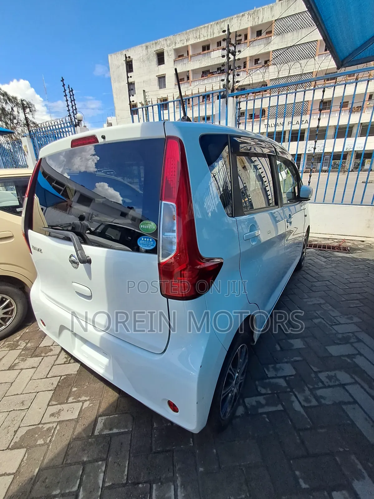 Nissan Dayz Highway Star G 2018 White