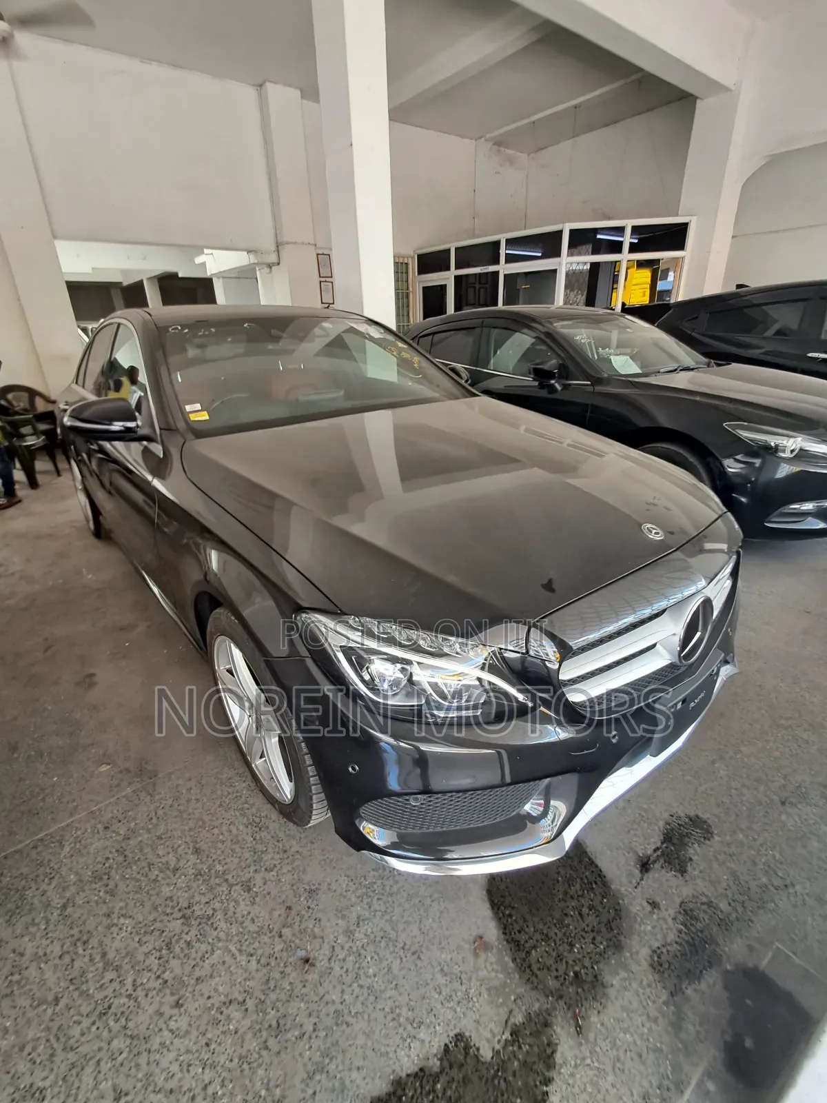 Mercedes-Benz C200 2017 Black