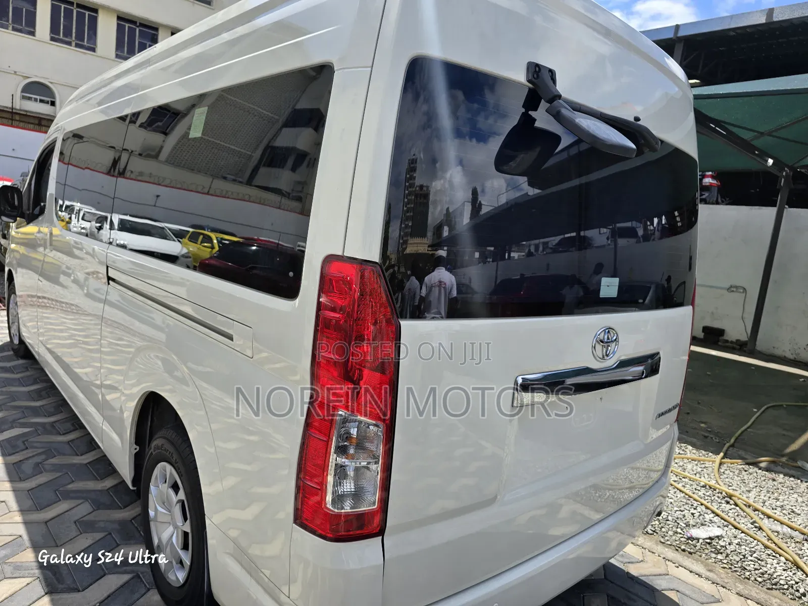 Toyota HiAce 2023 White