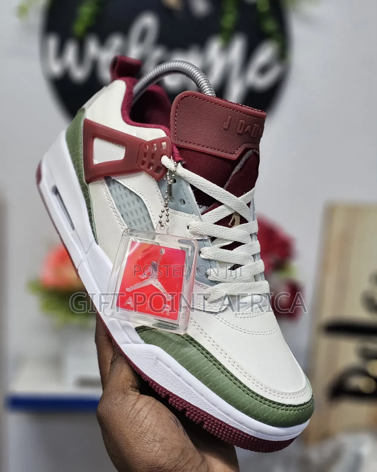 Jordan 3 Spikes Sneakers