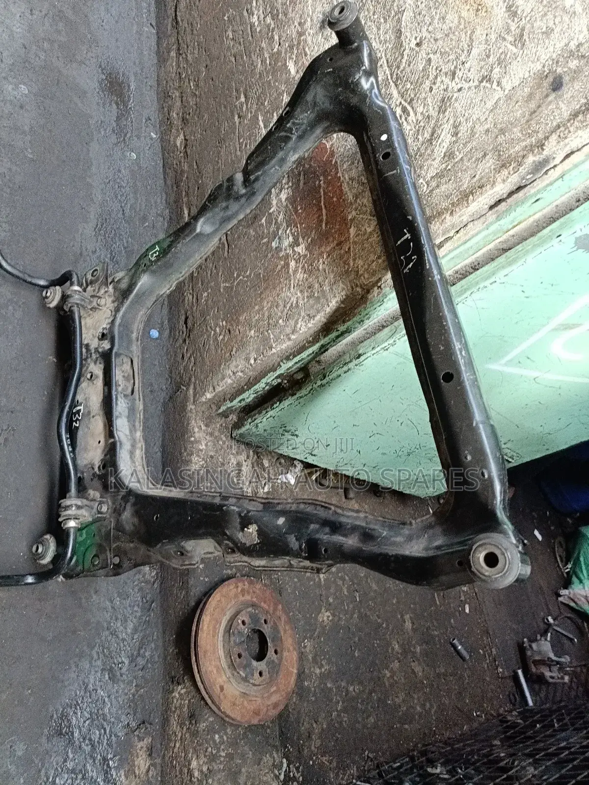 Nissan X-Trail Nt32 Cross Member