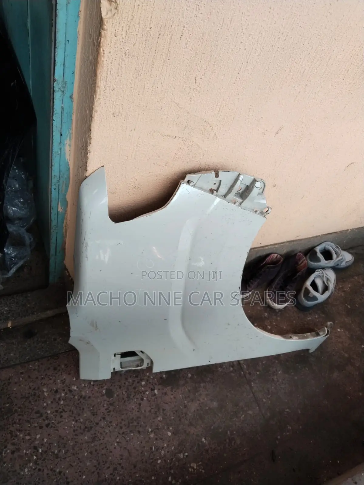 Daihatsu Cast 2015 Fender/Wing
