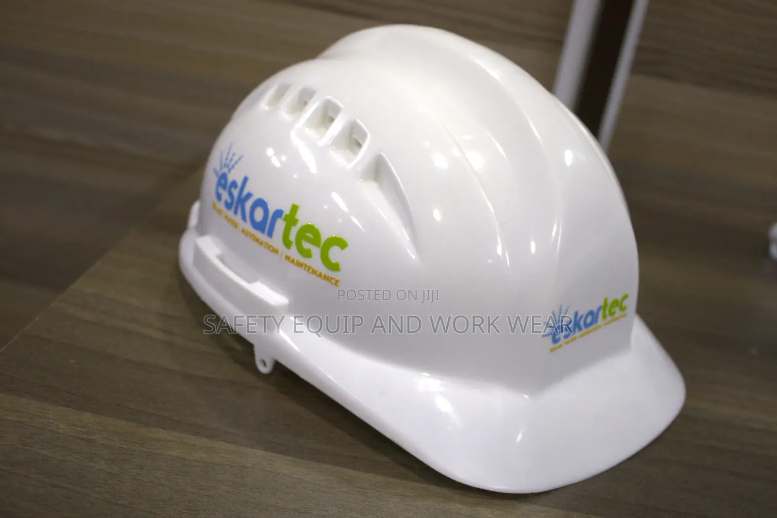 White Heavy Duty Helmet Branded For Sale