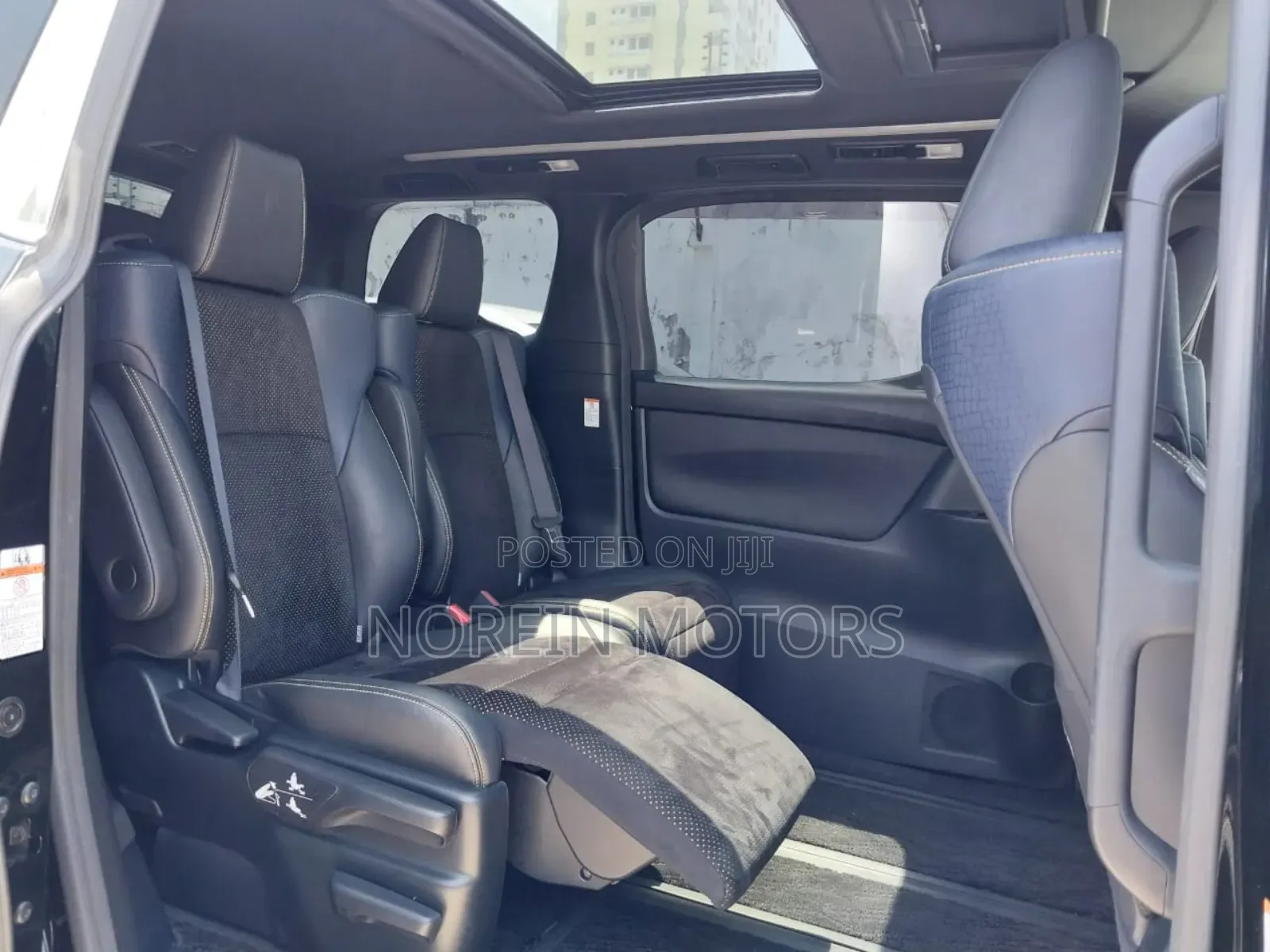 Toyota Vellfire 2018 Black