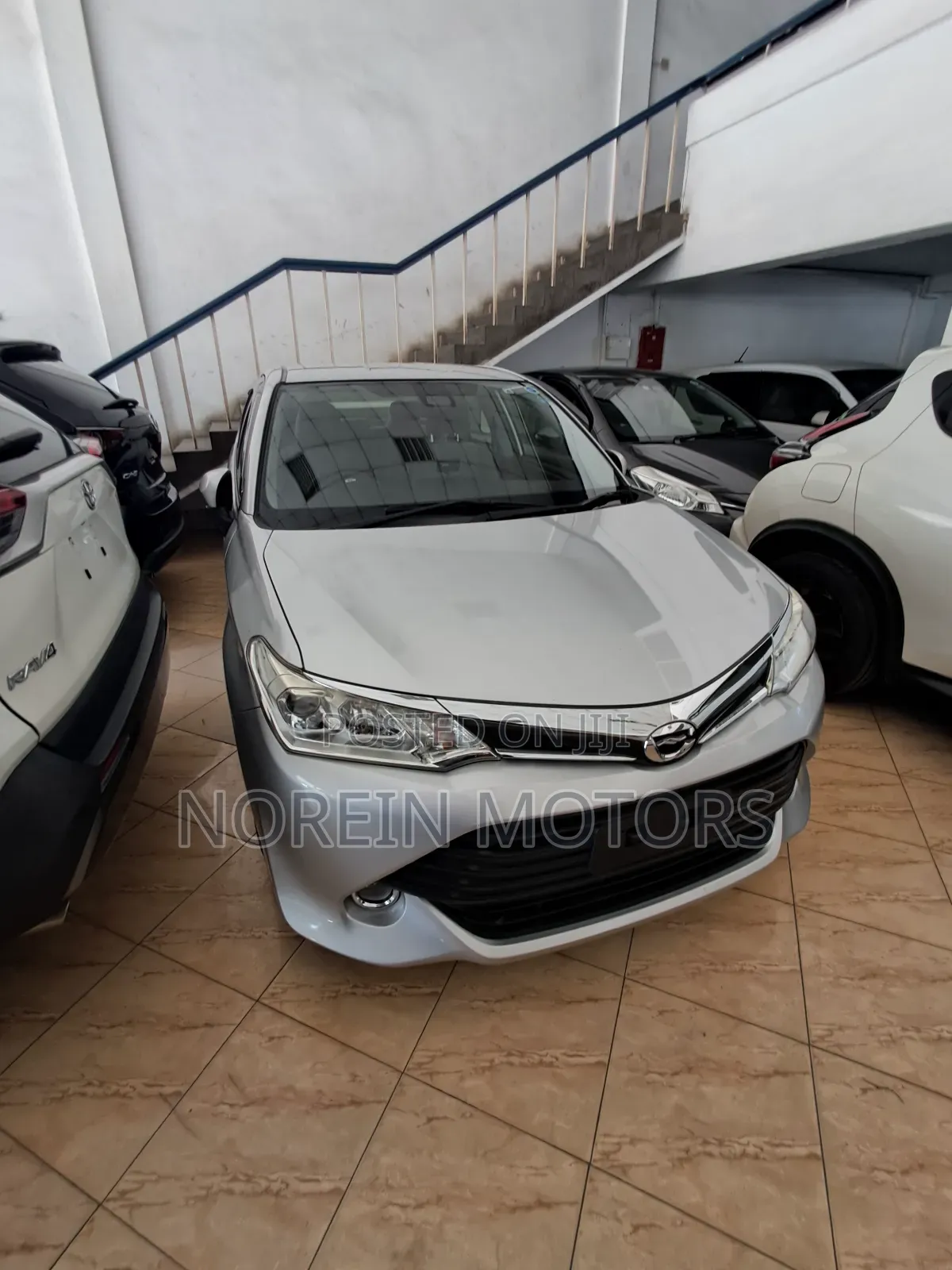 Toyota Axio 1.5 G 2WD 2017 Silver