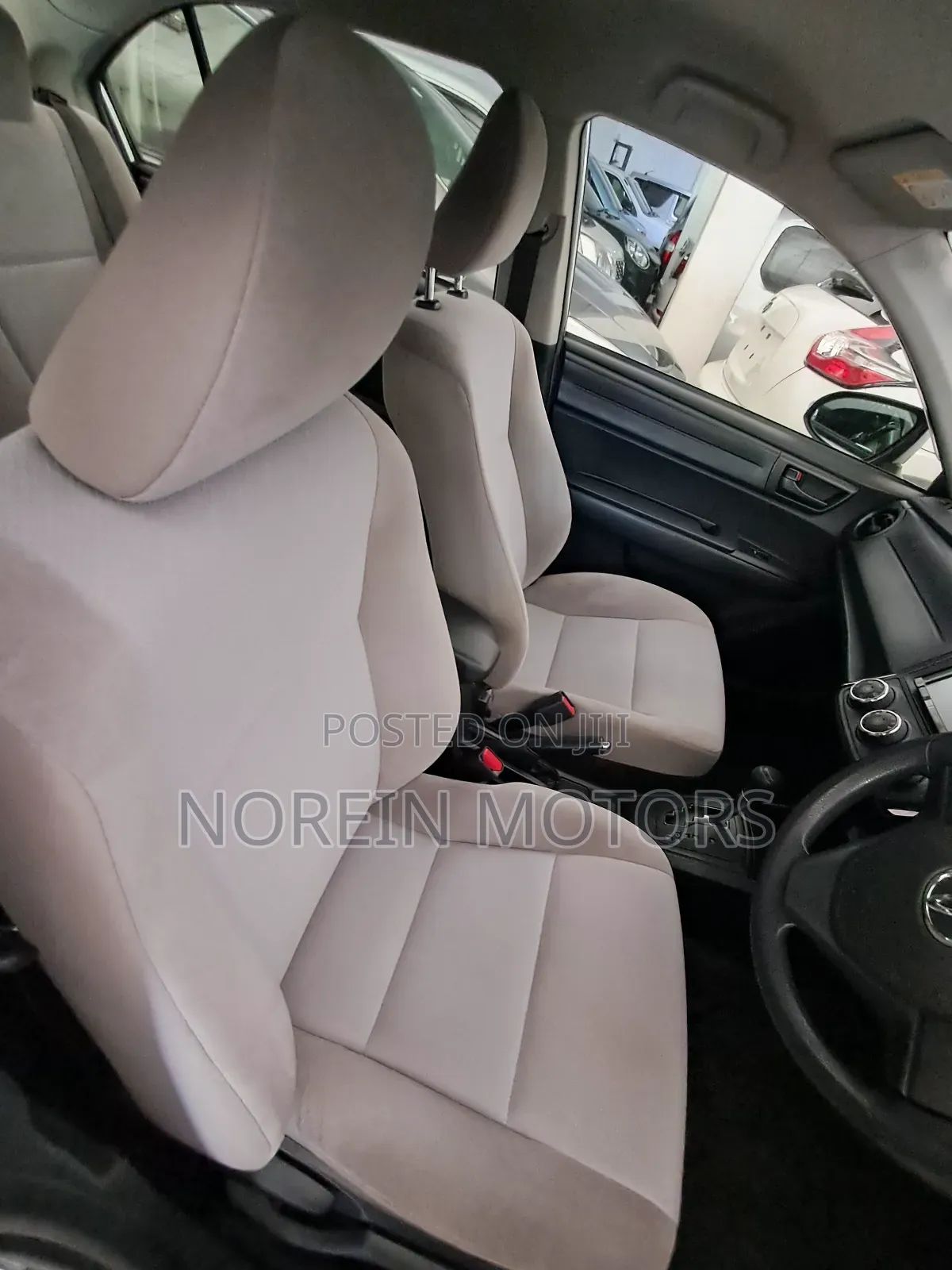 Toyota Axio 1.5 G 2WD 2017 Silver
