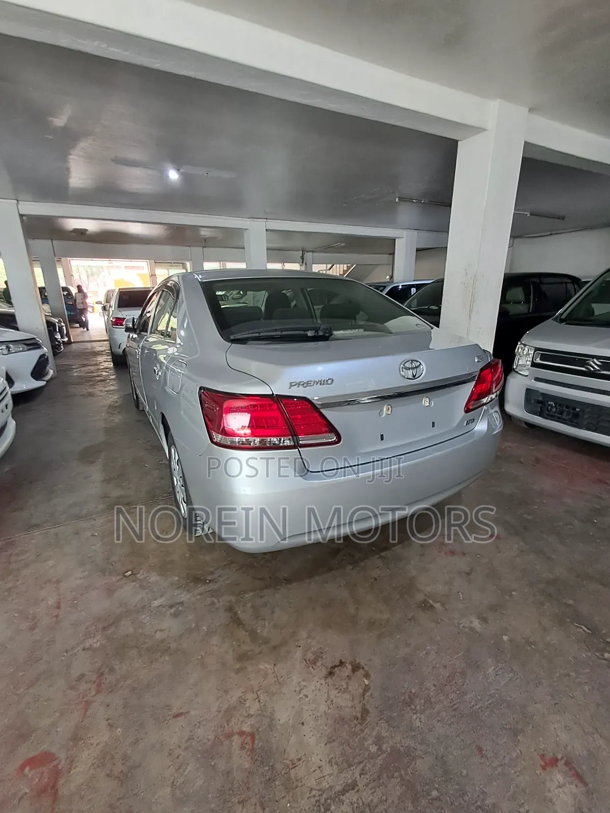 Toyota Premio 2.0 FWD 2017 Silver