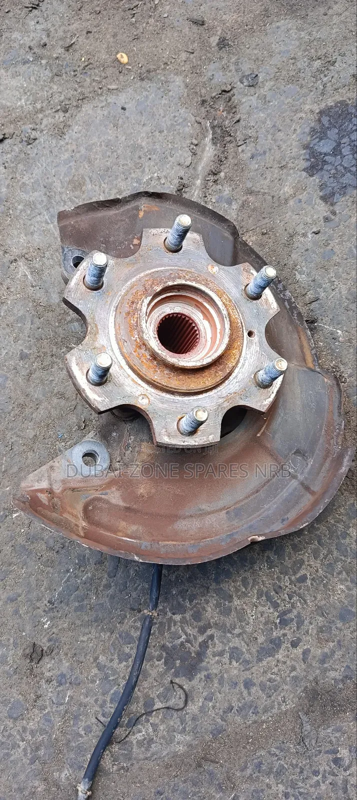 Front Hub L200 Pajero Shogun Model 2008.