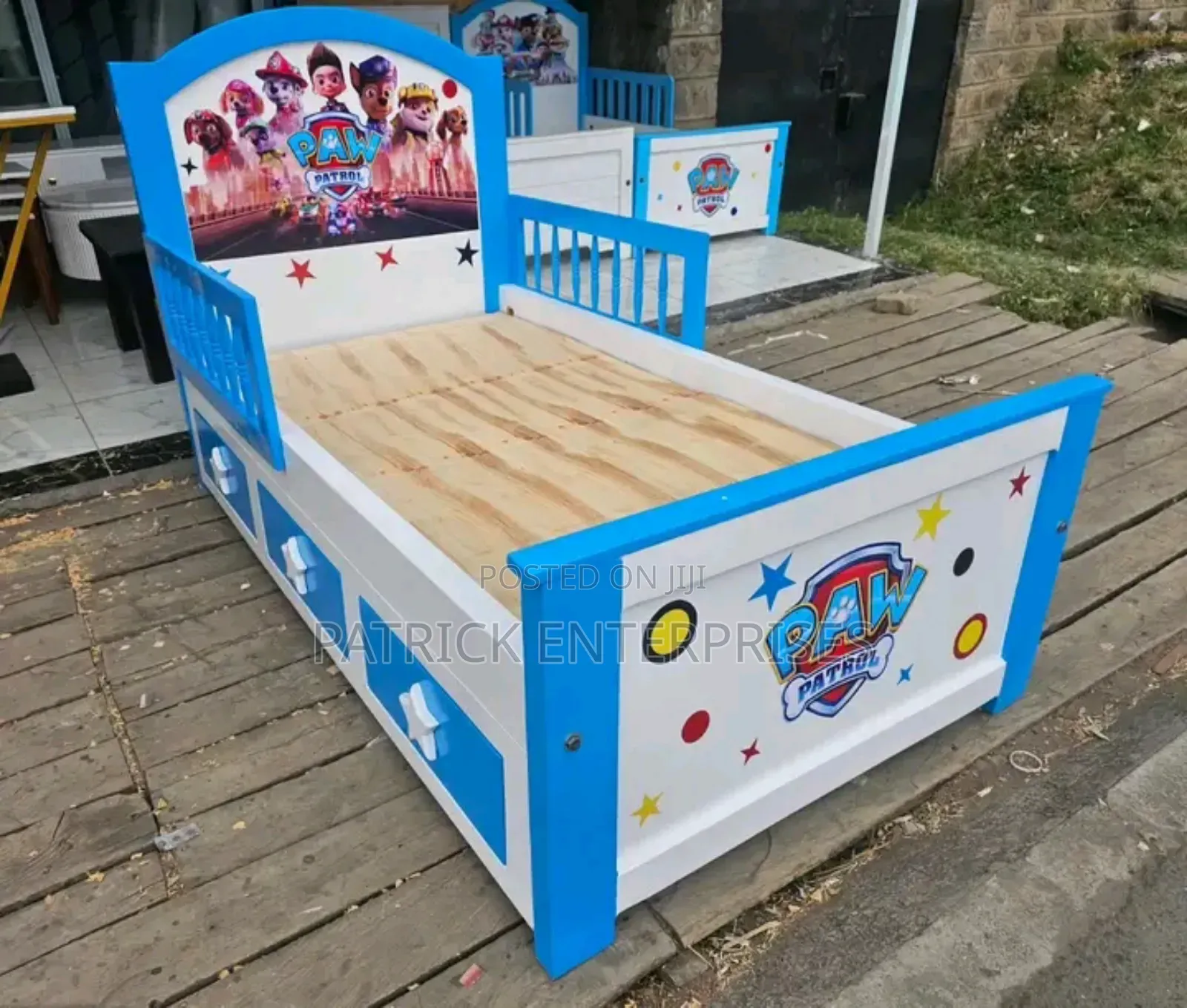 Modern Kids Toddler Bed 3.5 by 6 Fitts