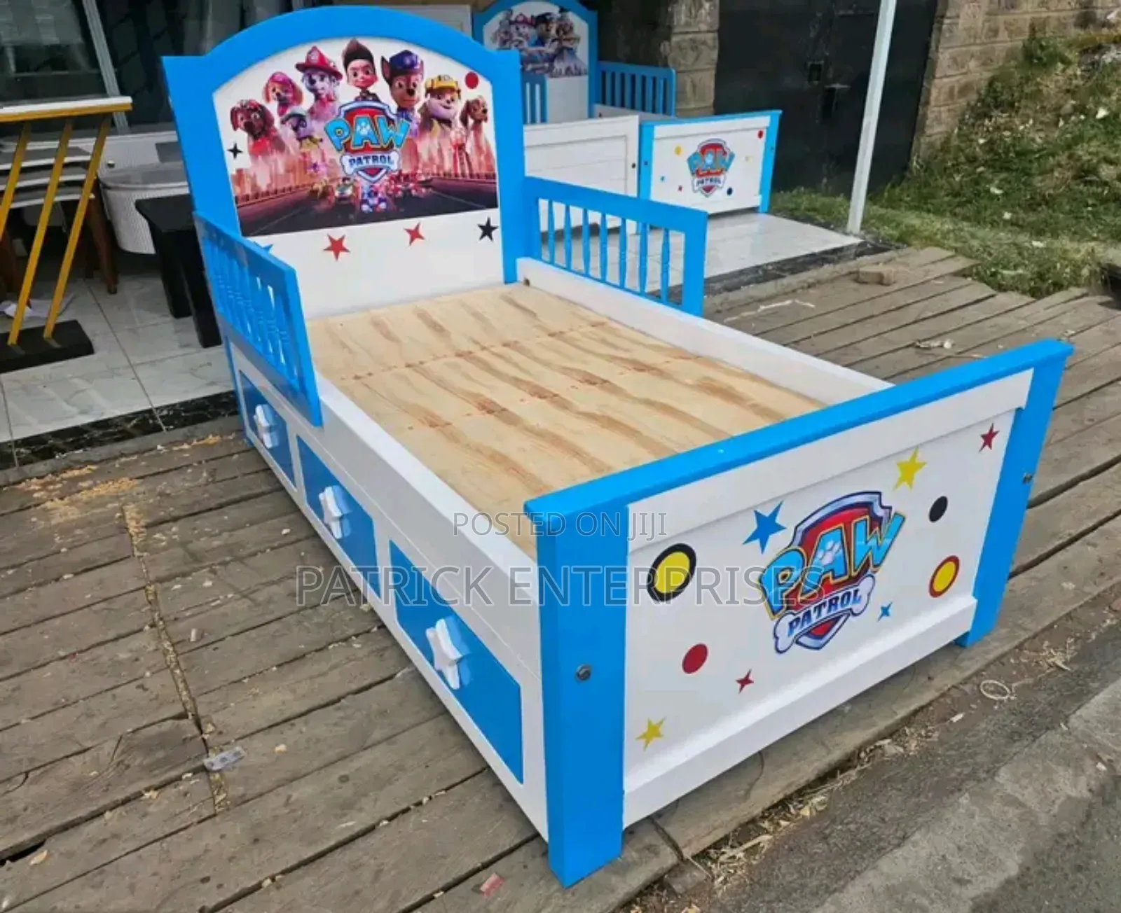Modern Kids Toddler Bed 3.5 by 6 Fitts