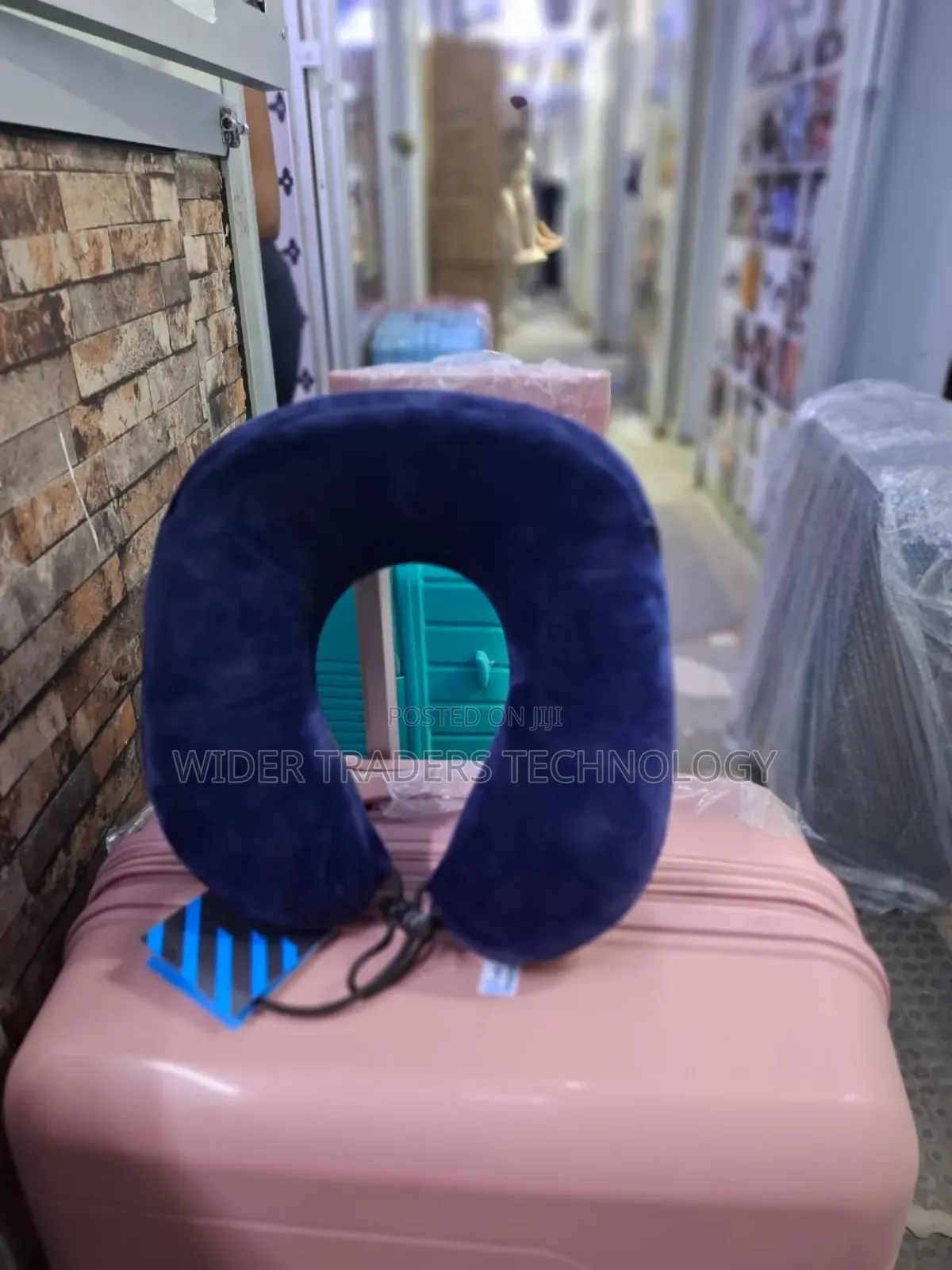 U-Shaped Travel Neck Pillows
