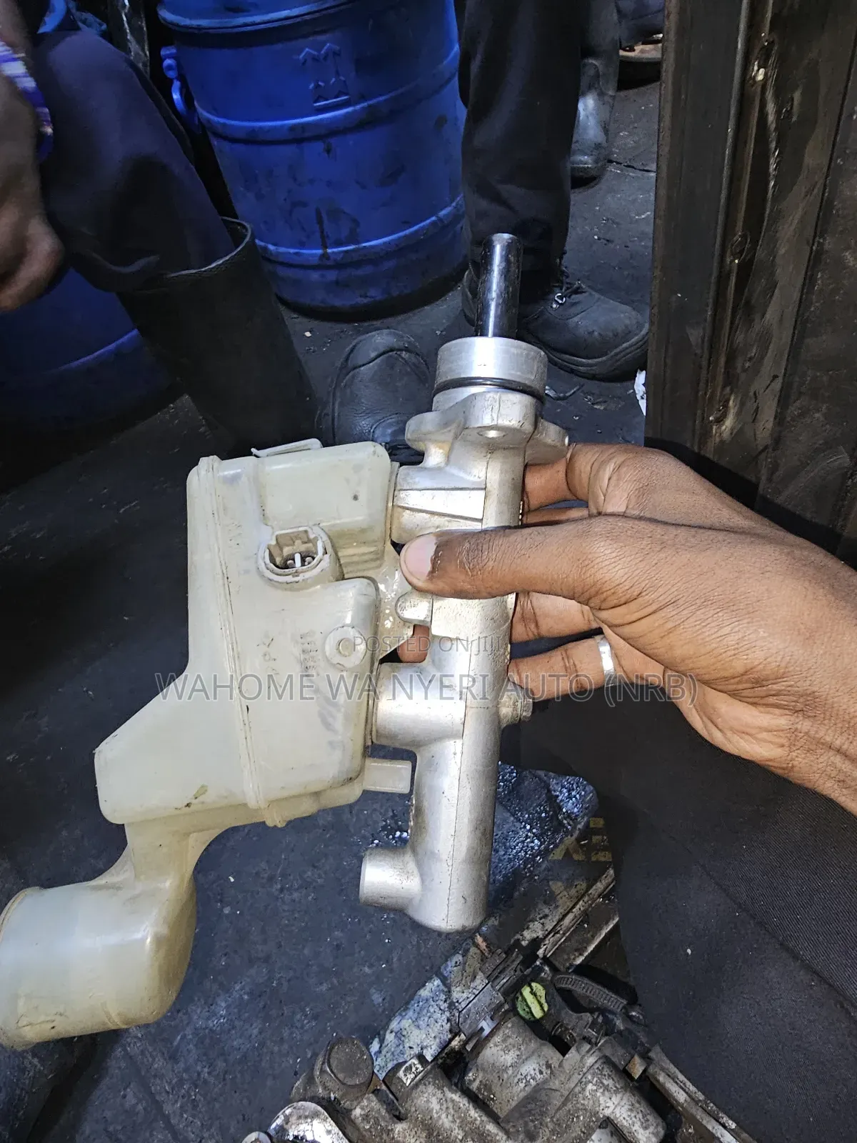 Brake Master Cylinder for Nze