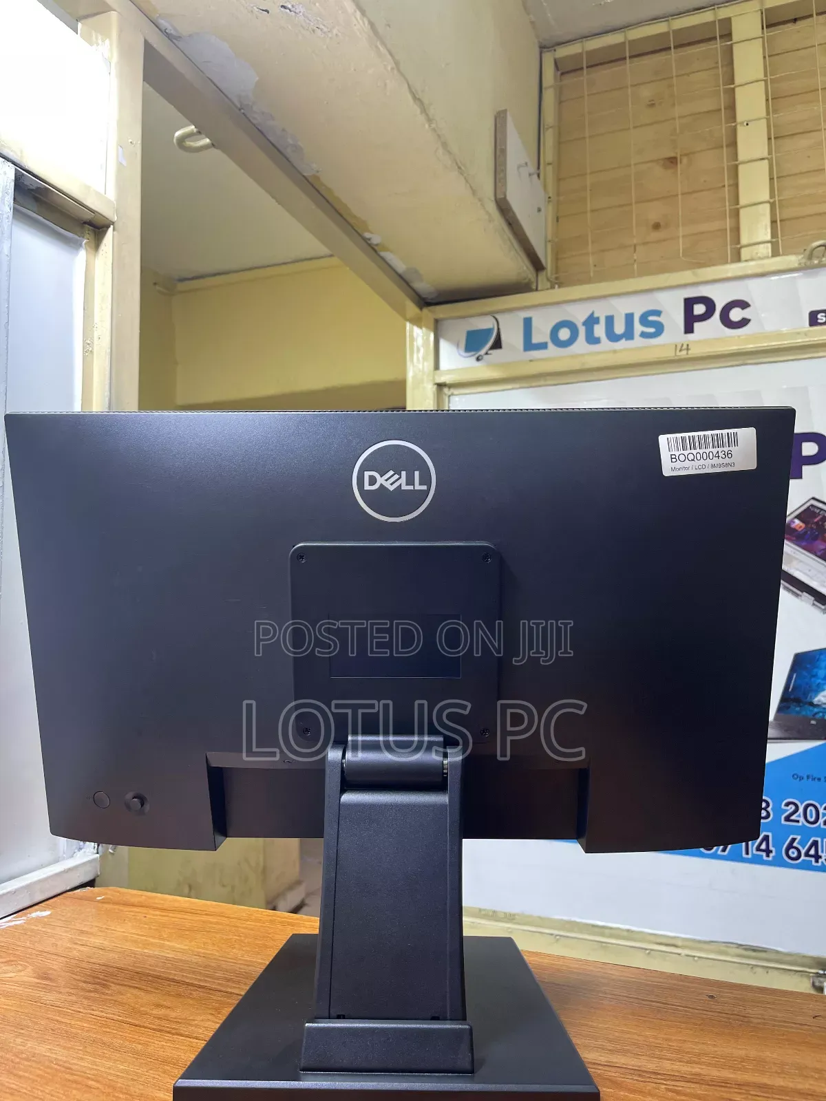 Edge To Edge Dell Monitor 22"