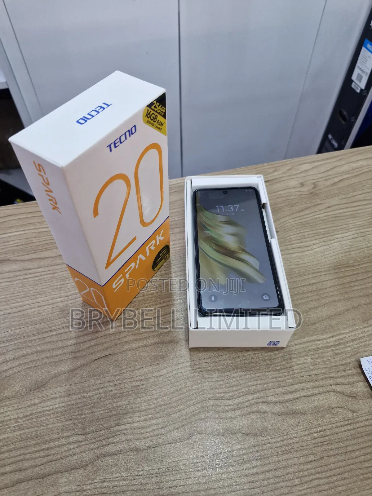 Tecno Spark 20 256 GB Black