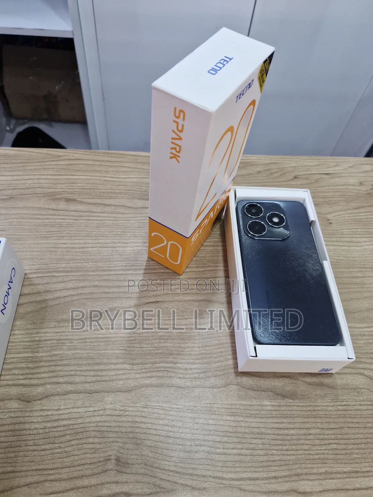 Tecno Spark 20 256 GB Black