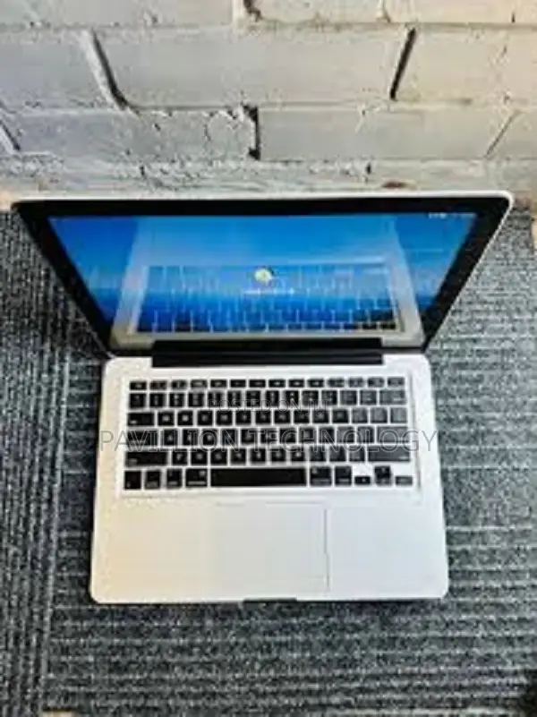 Laptop Apple MacBook Pro 8GB Intel Core i7 HDD 500GB