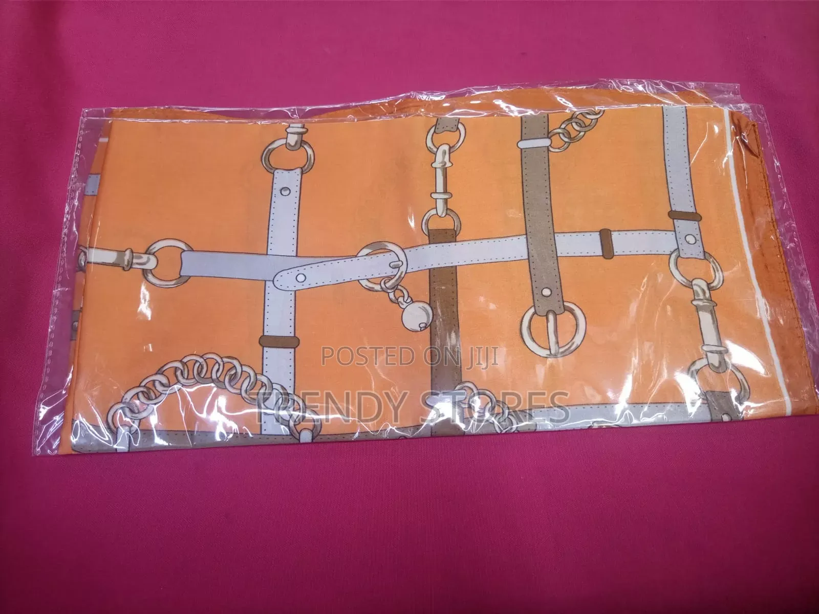 Short Neck Scarf