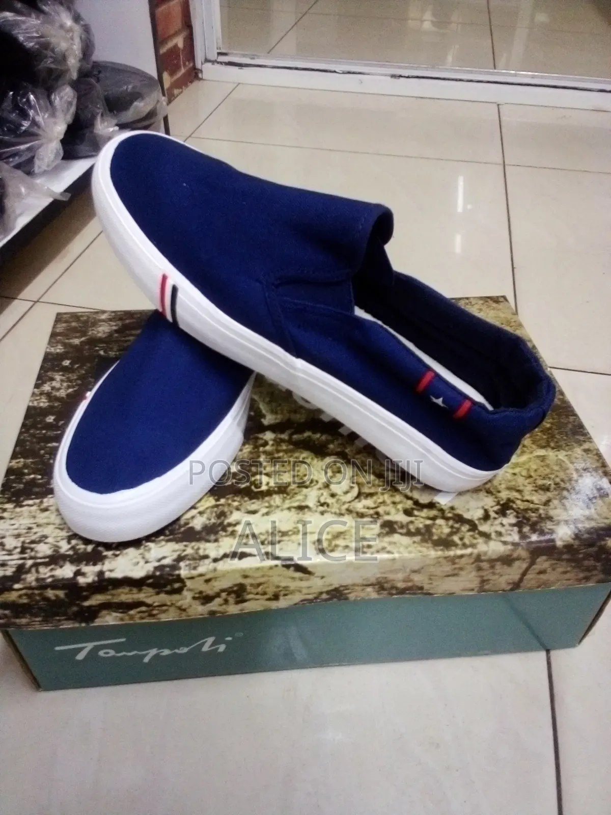 Unisex Rubber Casual