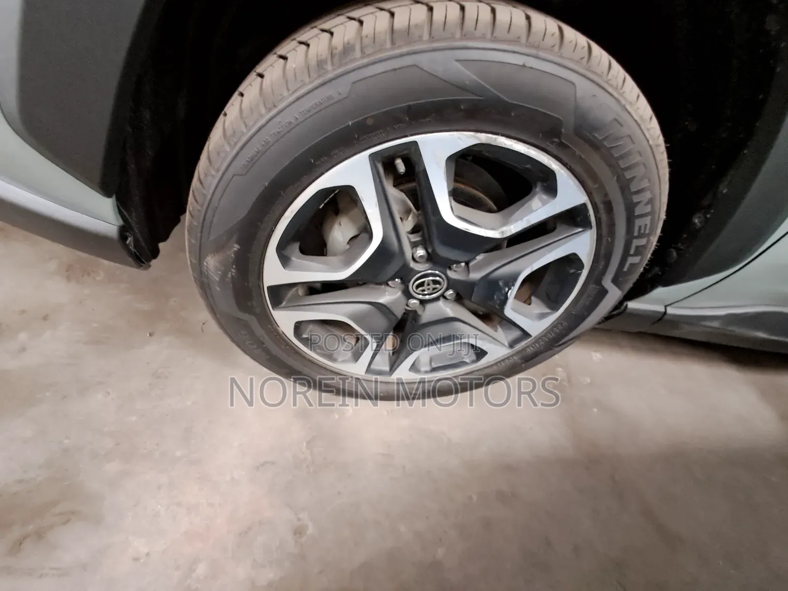 Toyota RAV4 2019 Blue
