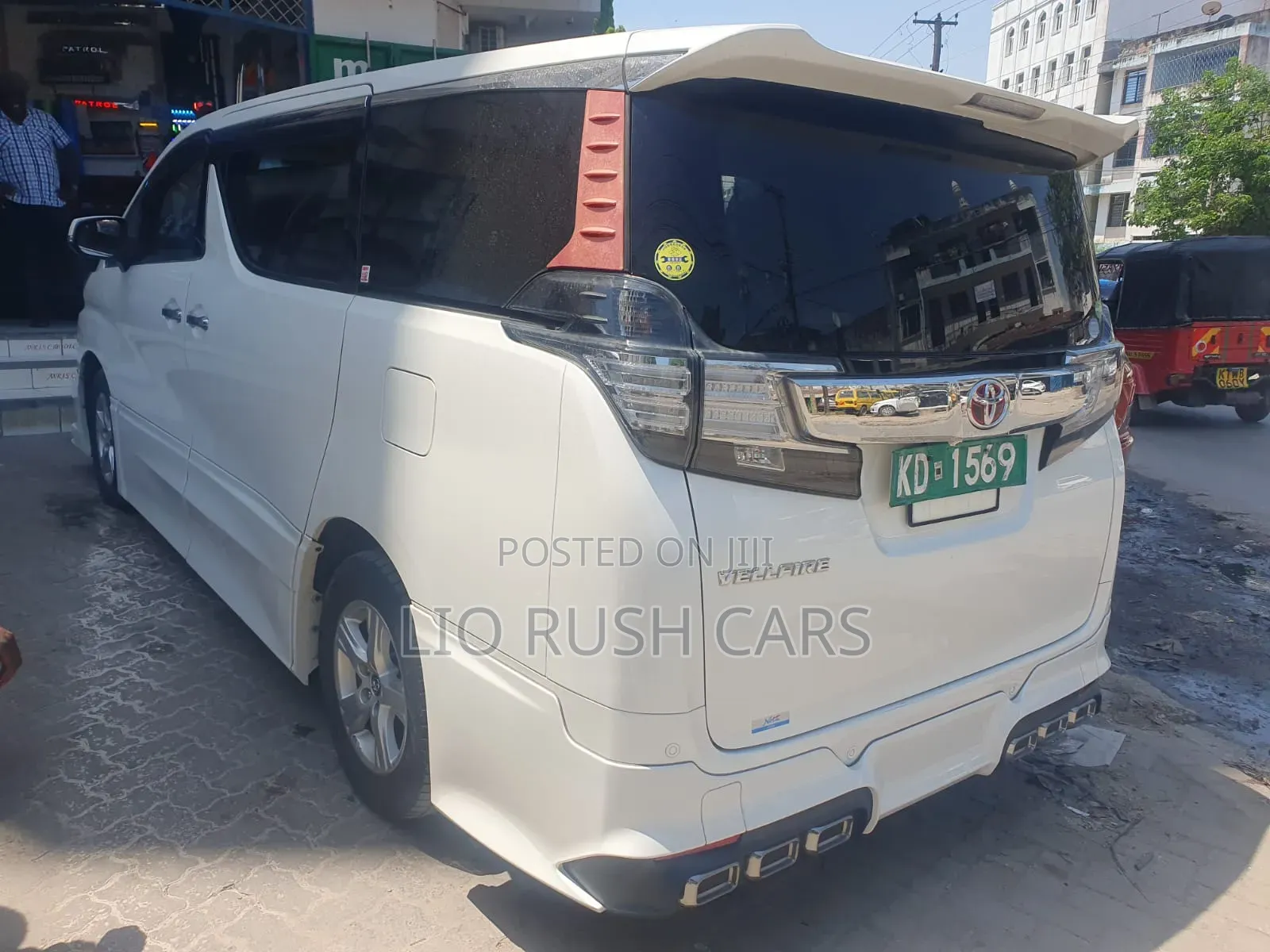 Toyota Vellfire 2020 White