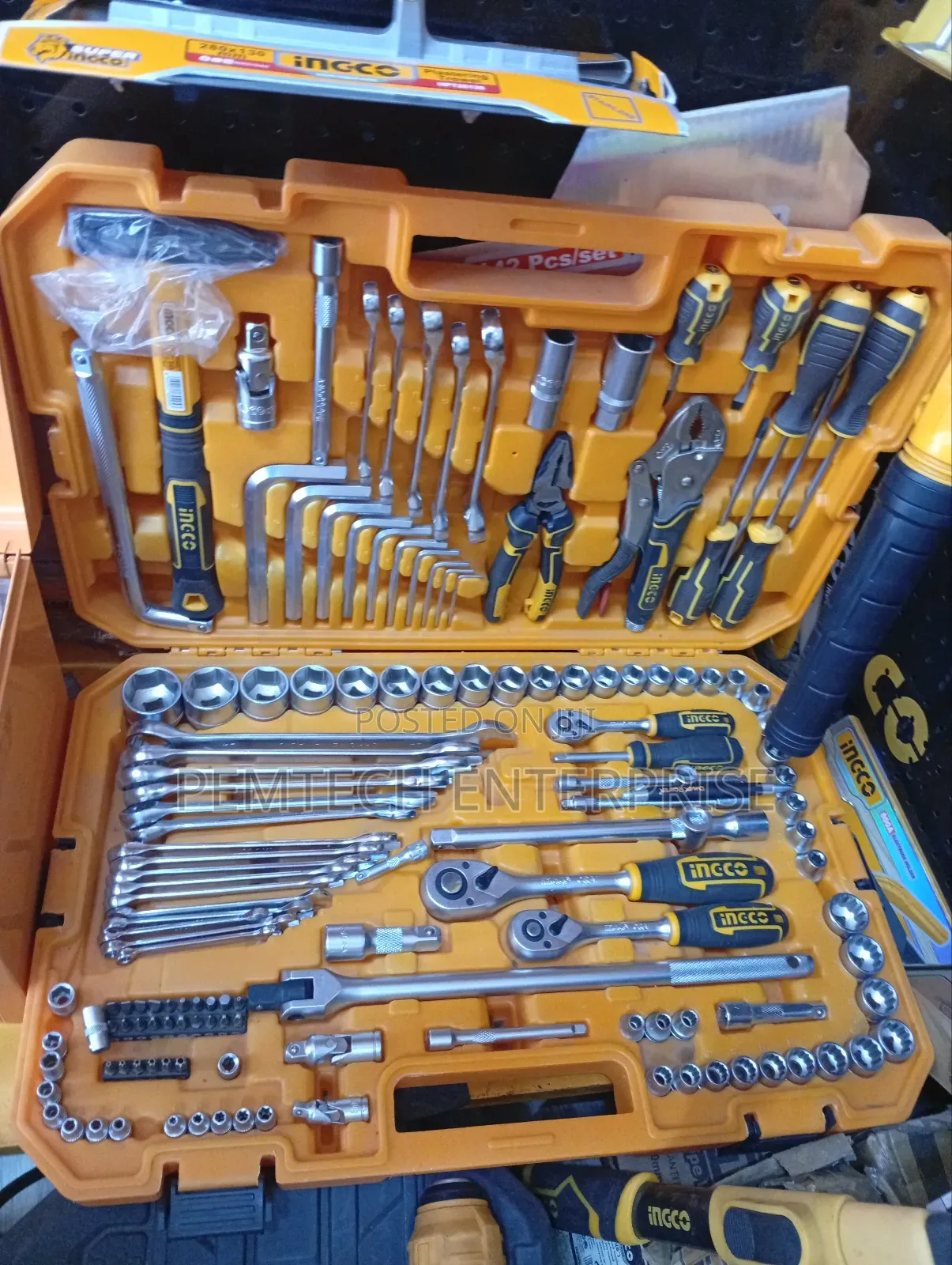 Ingco HKTHP21421 142pcs Combination Hand Tools Set With Case