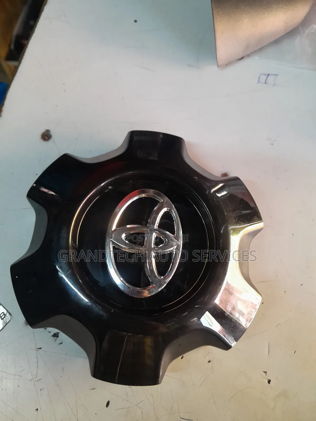Black Edition Landcruiser Prado 160 Wheel Hub Cap