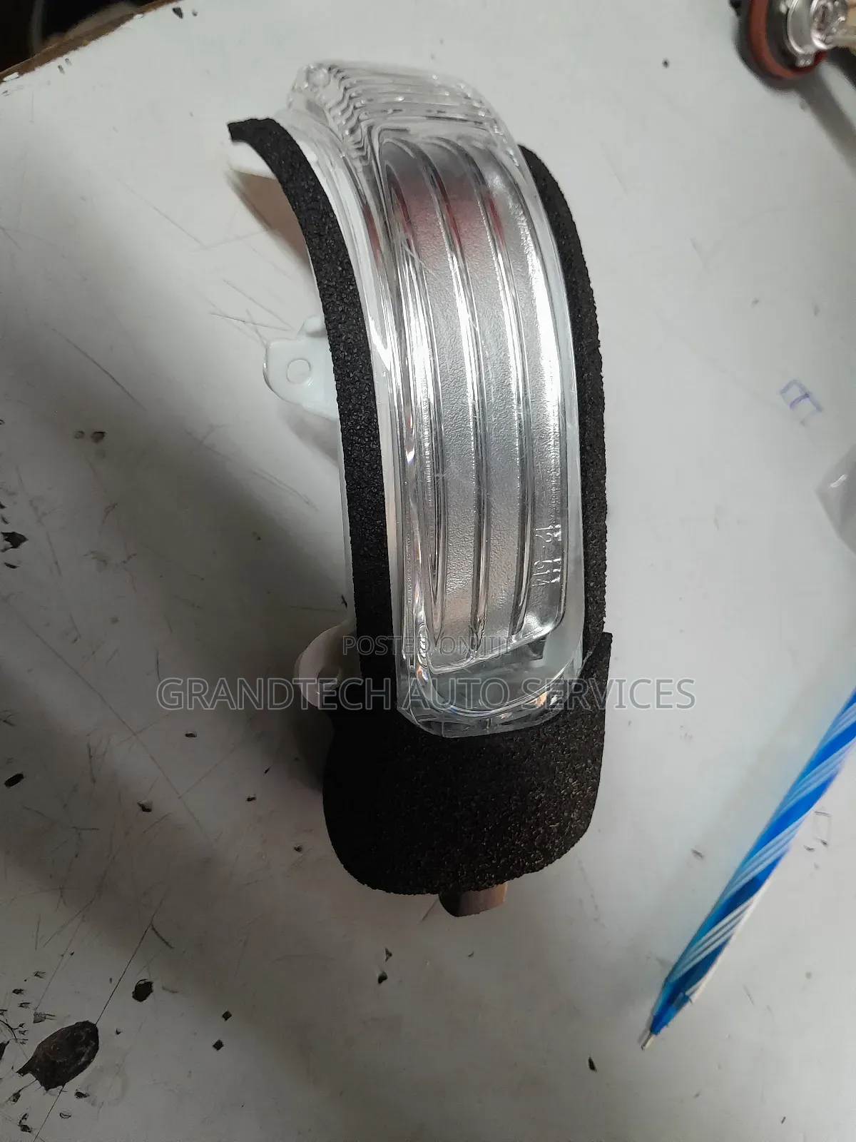 Corolla 2010 Side Mirror Indicator